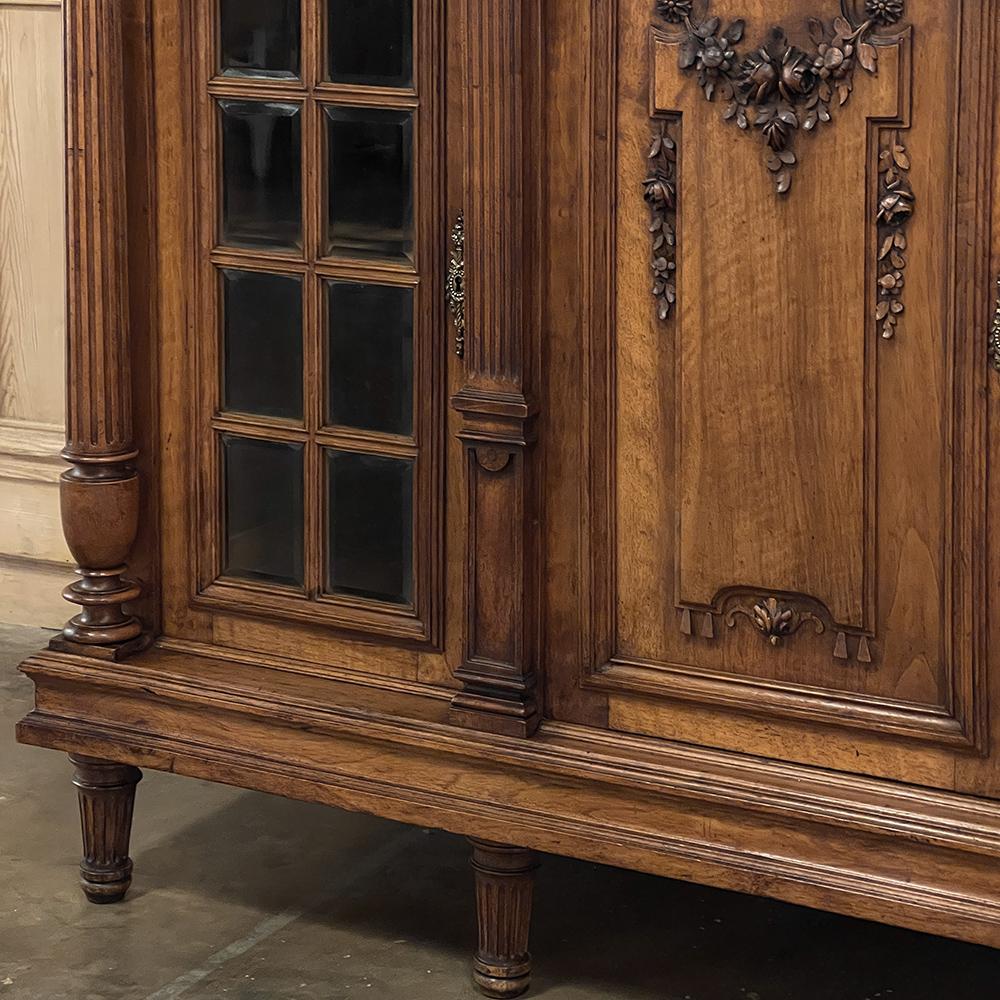 19th Century French Louis XVI Marble Top Walnut Display Buffet For Sale 13