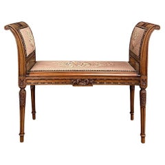 Banc de coiffeuse Louis XVI du 19ème siècle en broderie à l'aiguille