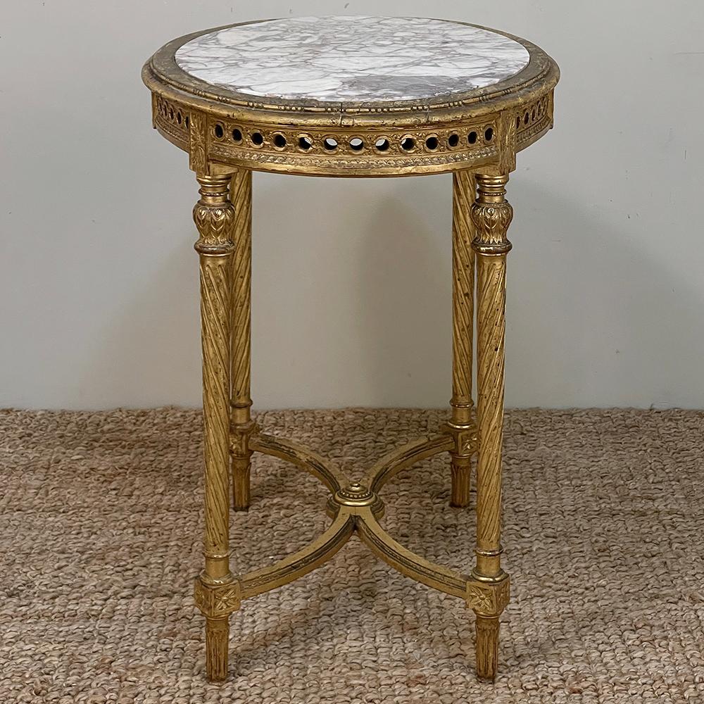 19th Century French Louis XVI Neoclassical Giltwood Marble Top Oval End Table For Sale 5