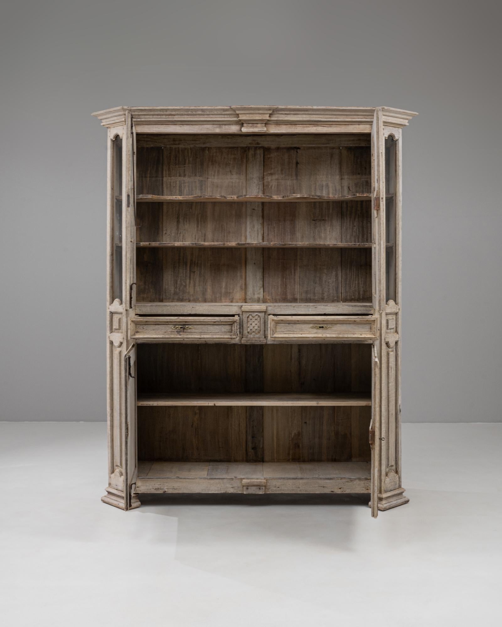 19. Jahrhundert Französisch Louis XVI Eiche Vitrine (Louis XVI.) im Angebot