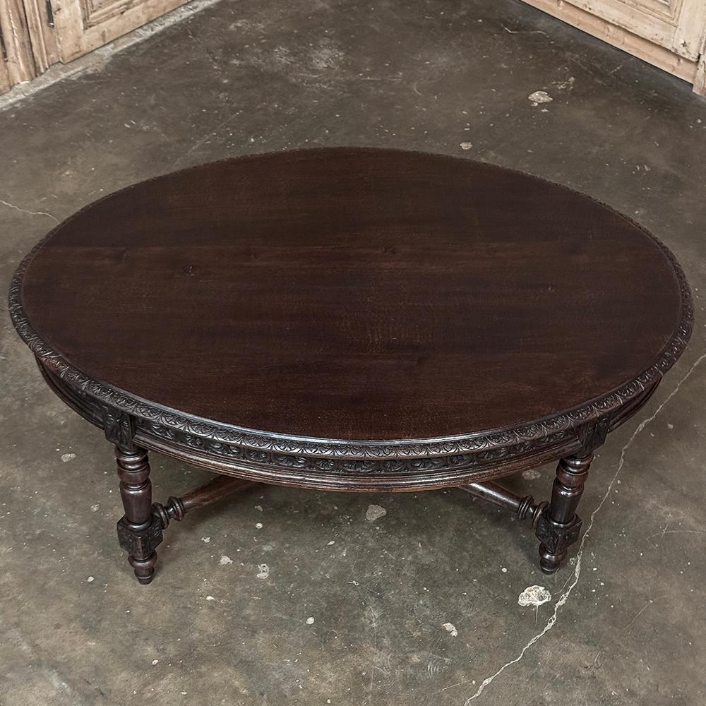 Table basse ovale Louis XVI du XIXe siècle en vente 12