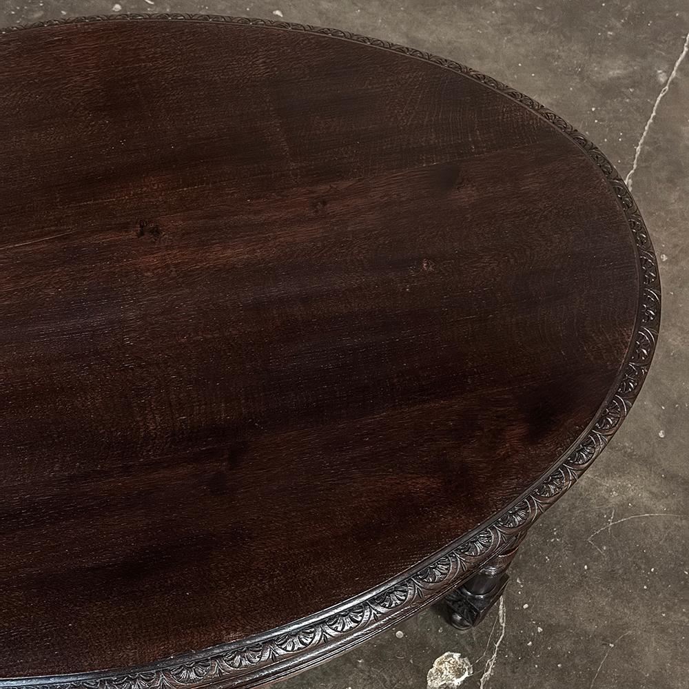Table basse ovale Louis XVI du XIXe siècle en vente 14
