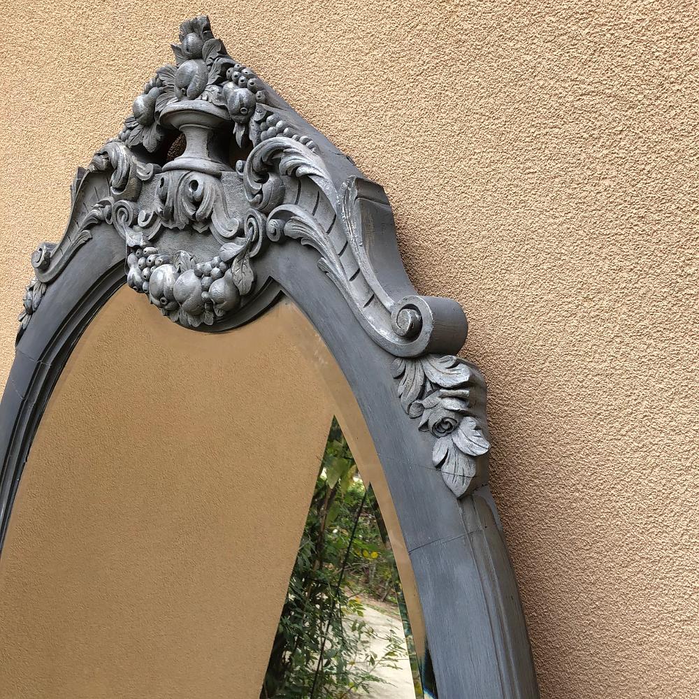 19th Century French Louis XVI Oval Painted Mirror For Sale 3