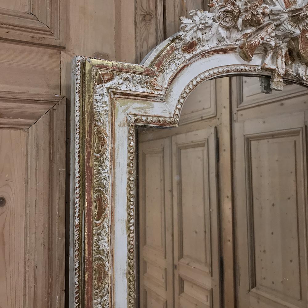 19th Century French Louis XVI Painted and Gilded Mirror 4