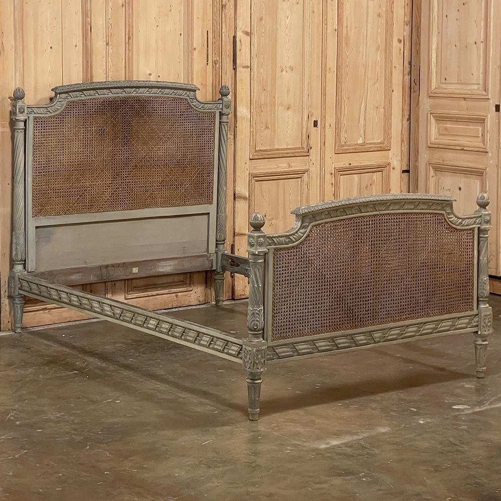 Französisches Louis-XVI-Bett mit Schilfrohr, 19. Jahrhundert (Handgefertigt) im Angebot