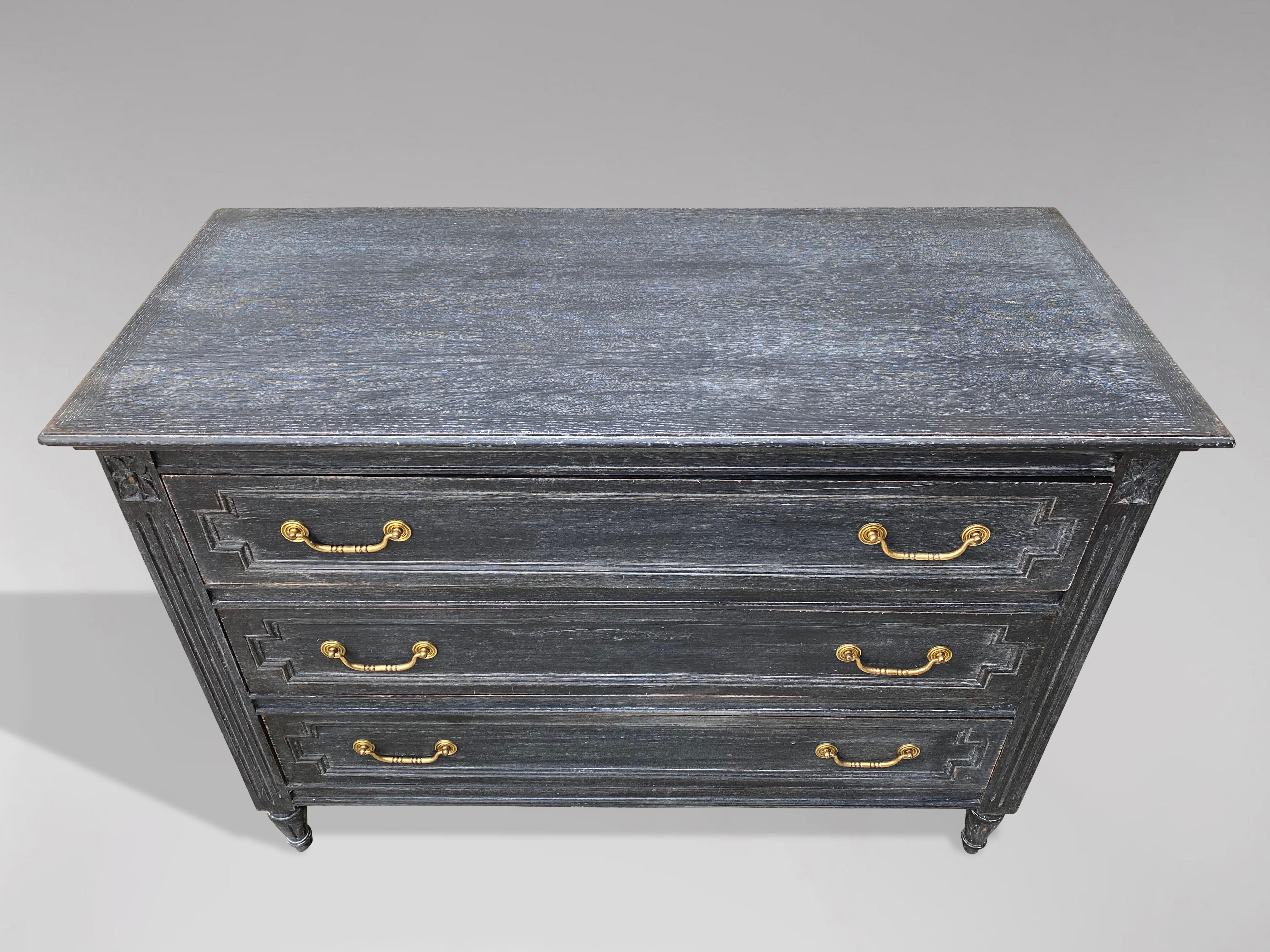 19th Century French Louis XVI Painted Commode For Sale 2