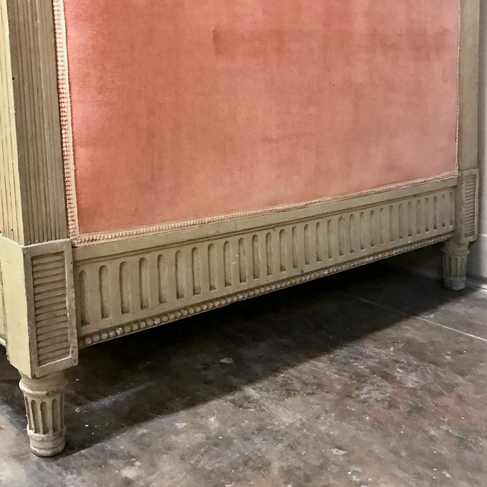 19th Century French Louis XVI Painted Daybed 3