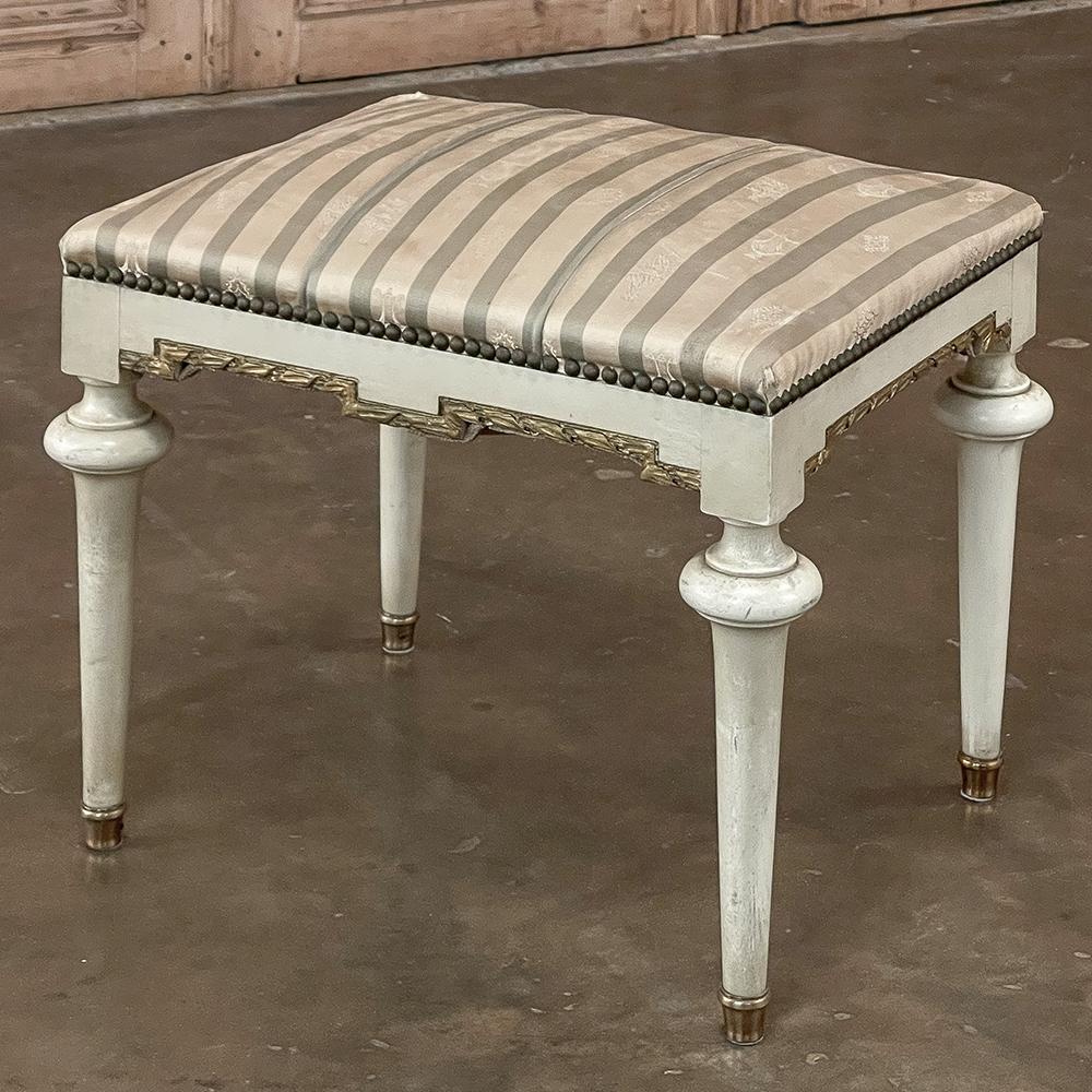 Néoclassique Tabouret de toilette français du 19ème siècle peint de style Louis XVI en vente