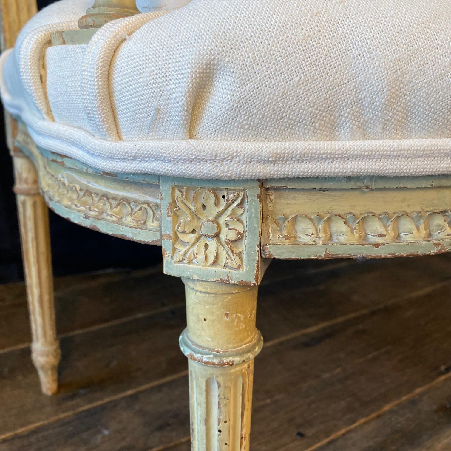 19th Century French Louis XVI Painted Loveseat siglo XIX en venta