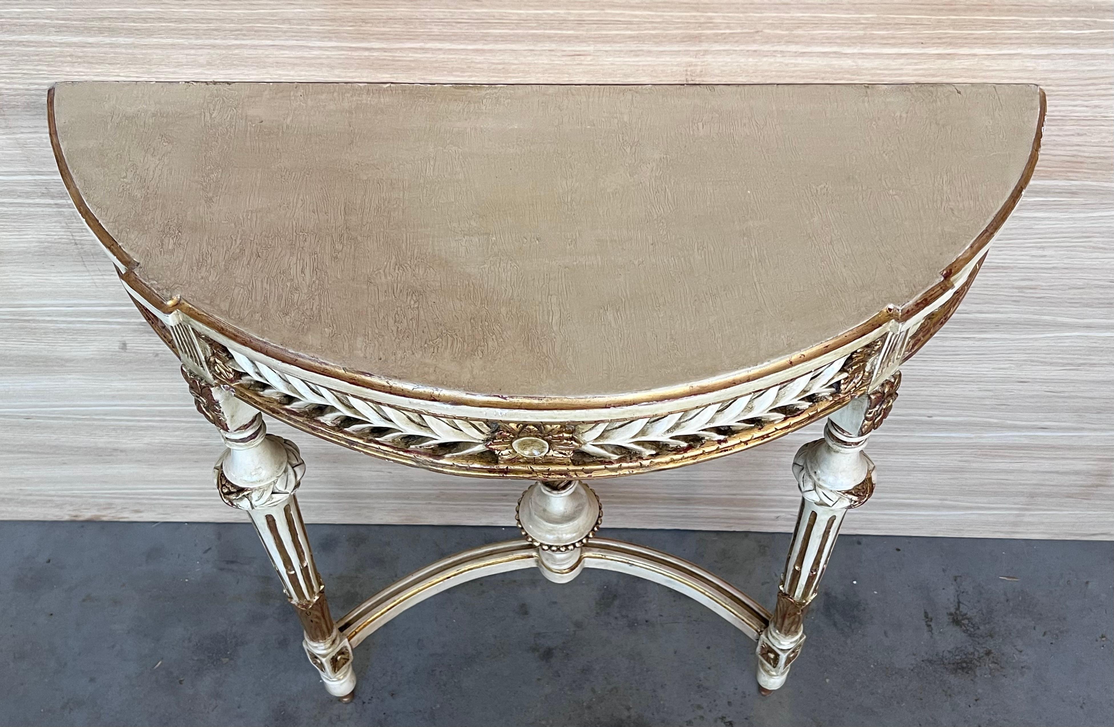Consola demiluna francesa Luis XVI del siglo XIX con tapa de mármol pintada Madera en venta