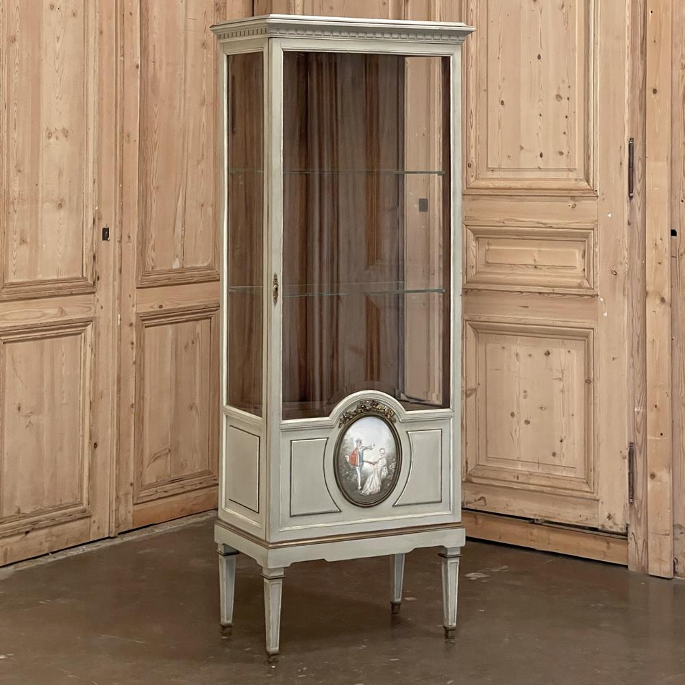 19th Century French Louis XVI Painted Vitrine In Good Condition In Dallas, TX