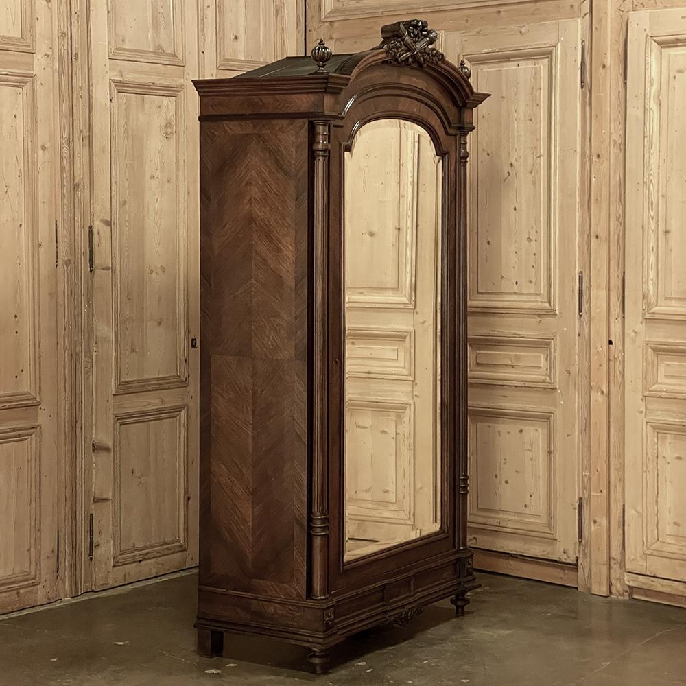 19th Century French Louis XVI Rosewood Armoire For Sale 7