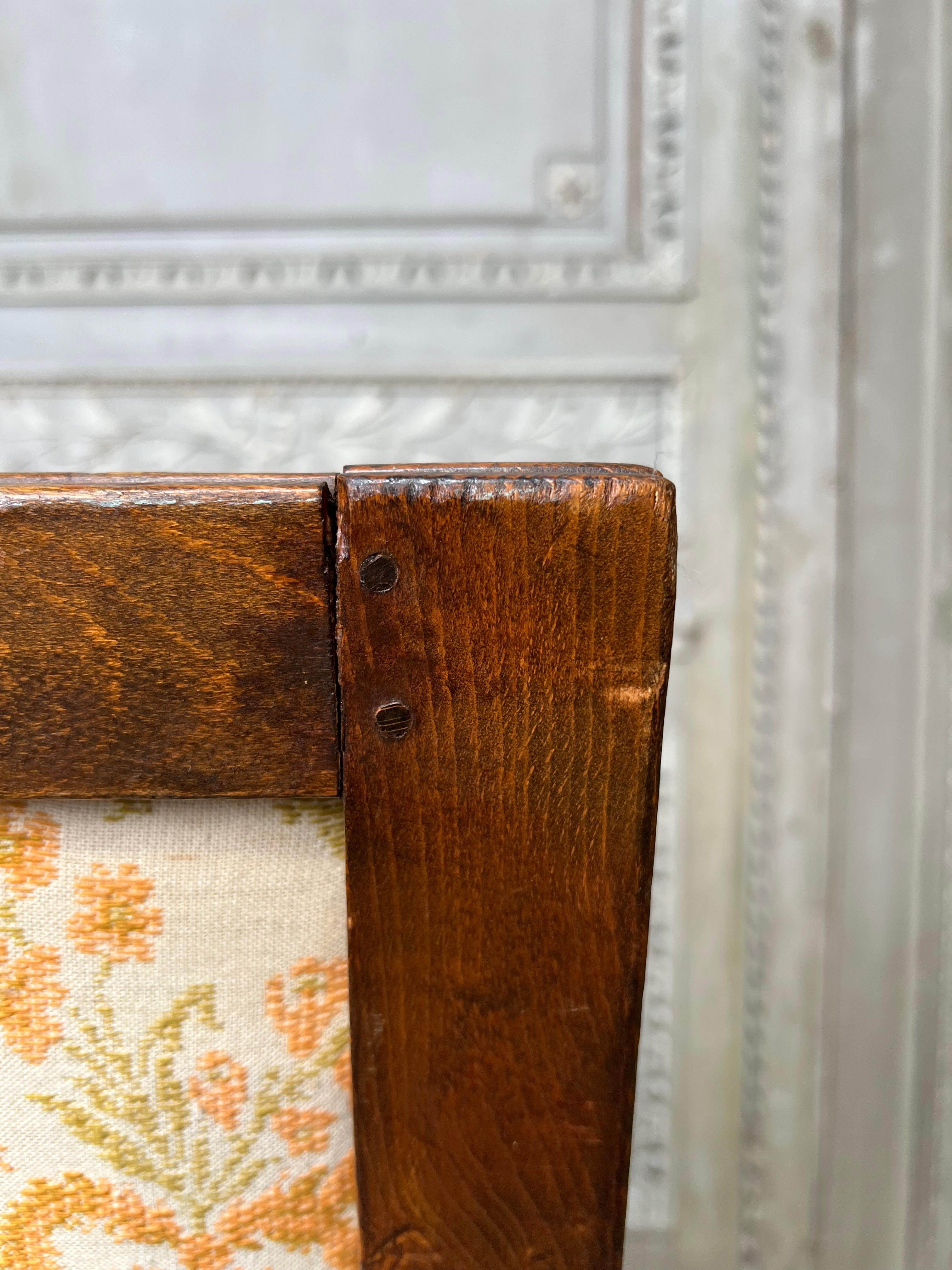 Französischer Bergere-Stuhl im Louis-XVI.-Stil des 19. Jahrhunderts im Angebot 1