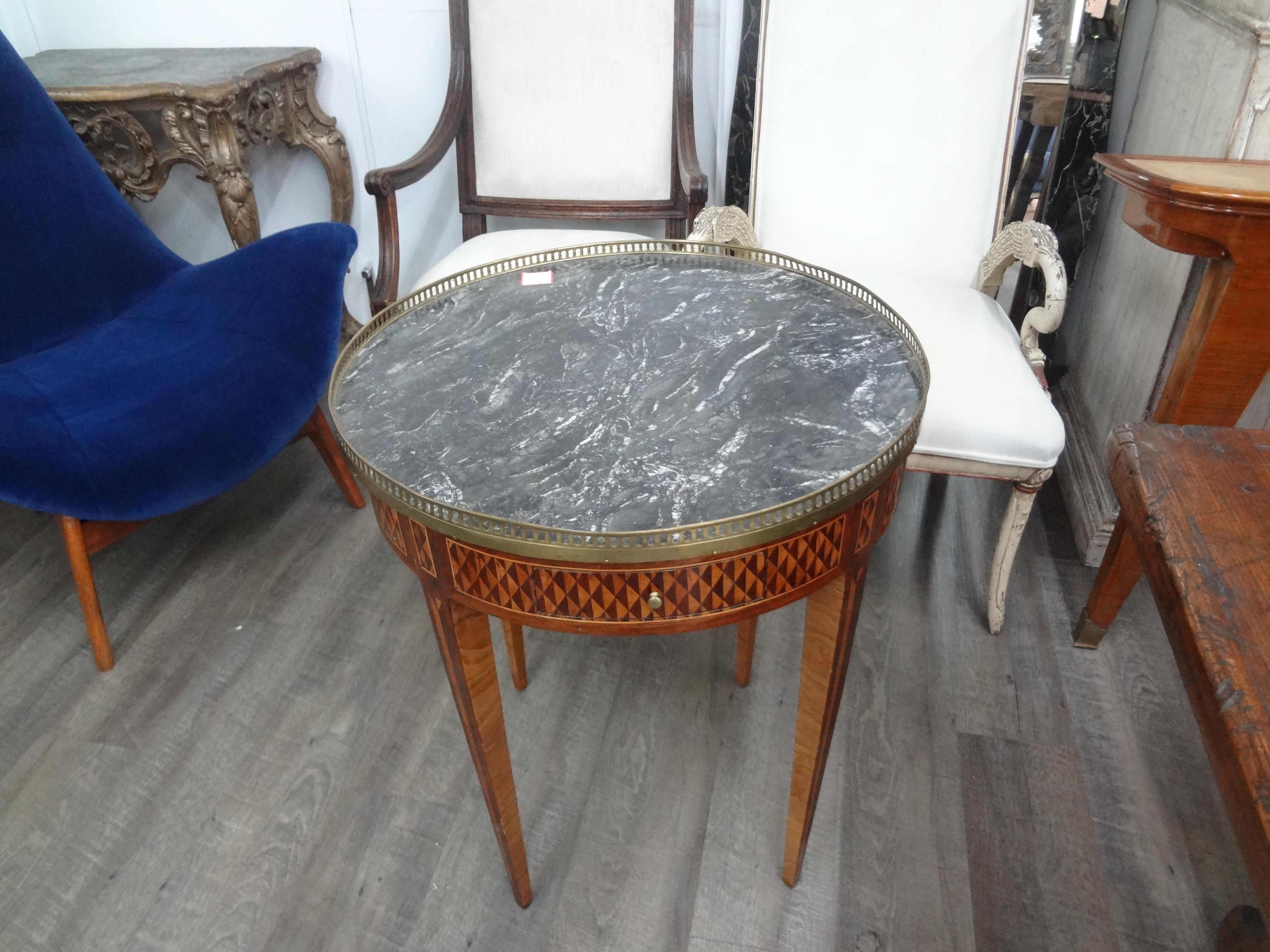 19th Century French Louis XVI Style Bouillotte Table For Sale 6