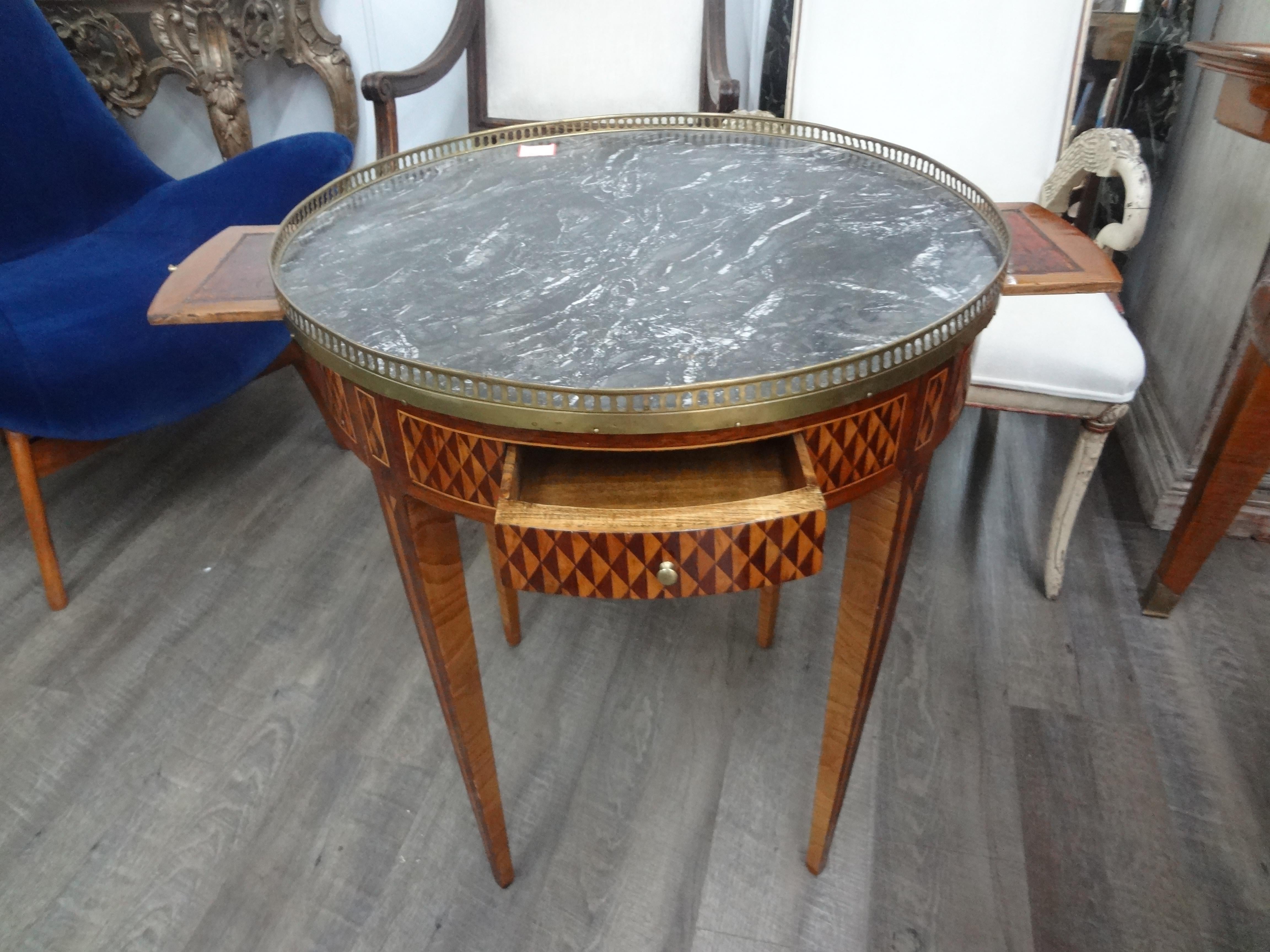 19th Century French Louis XVI Style Bouillotte Table For Sale 2