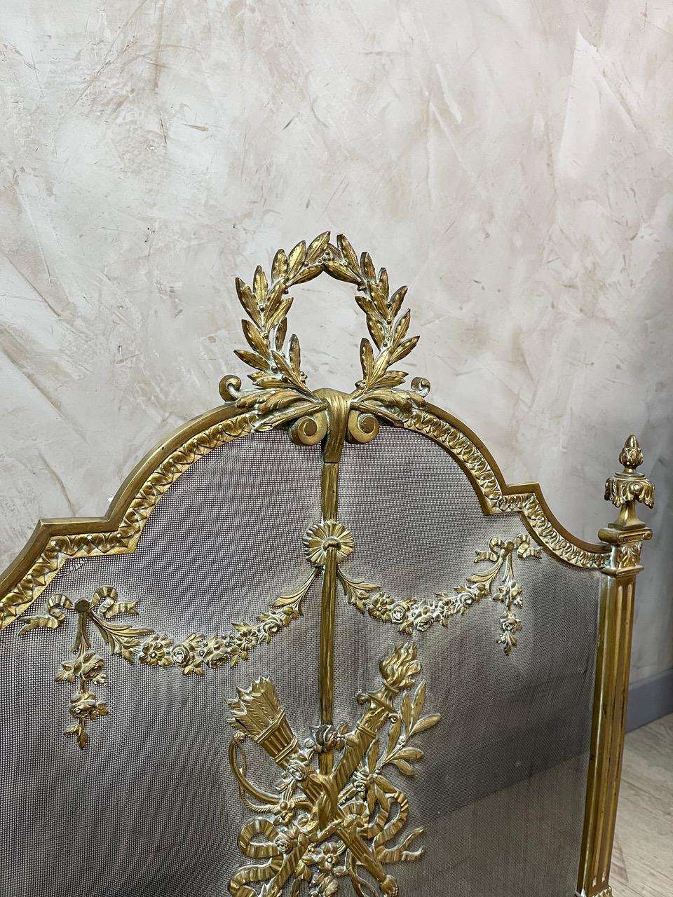 19th century French Louis XVI style Bronze Firescreen en venta 2