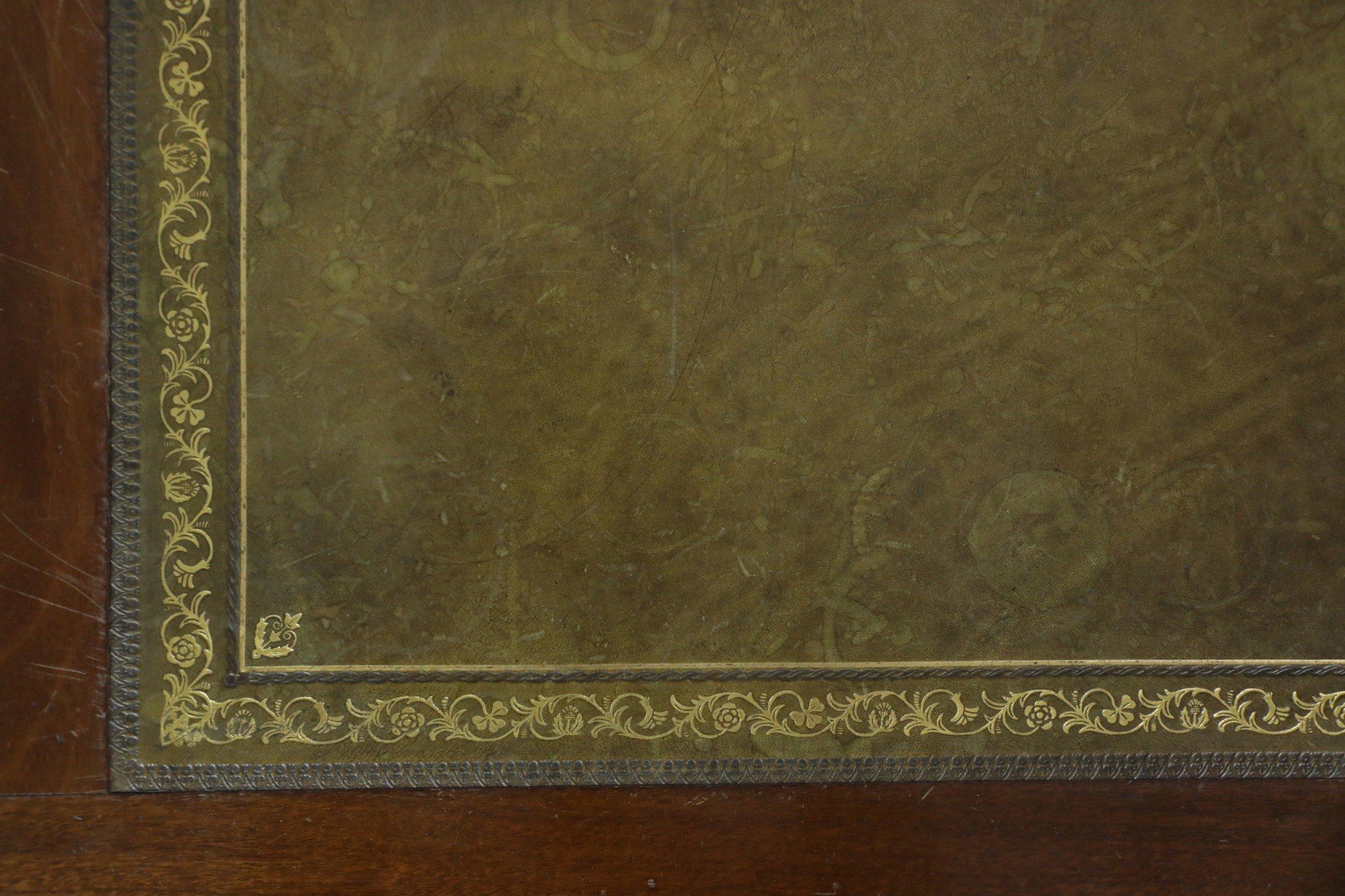 Scrivania francese del XIX secolo in stile Luigi XVI in mogano con finiture in bronzo in vendita 12