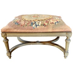 Otomana Francesa del Siglo XIX Estilo Luis XVI Tallada y Pintada