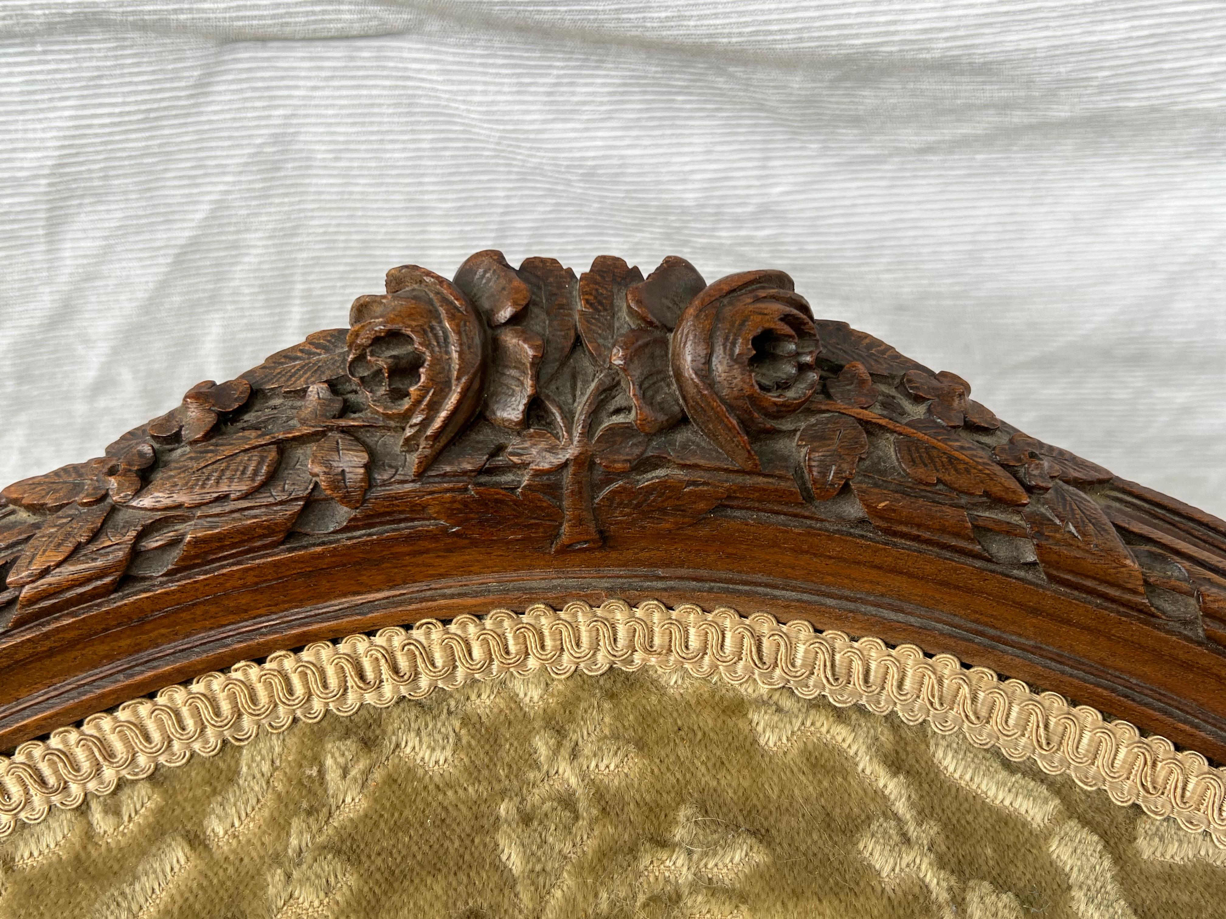 19Th Century French Louis XVI Style Carved Walnut Bergere Chair In Good Condition For Sale In Dallas, TX