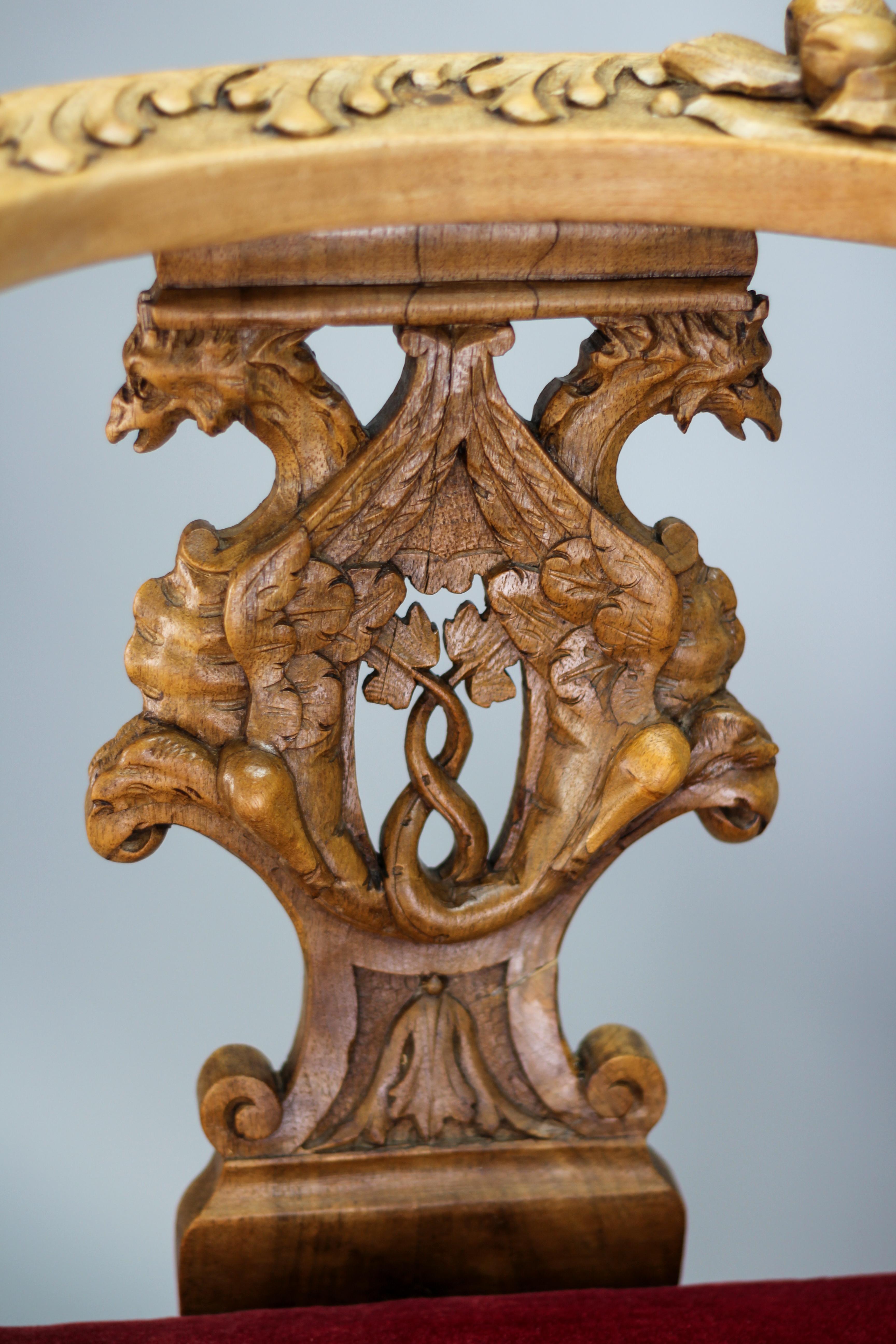 19th Century French Louis XVI Style Carved Walnut Corner Chair For Sale 4