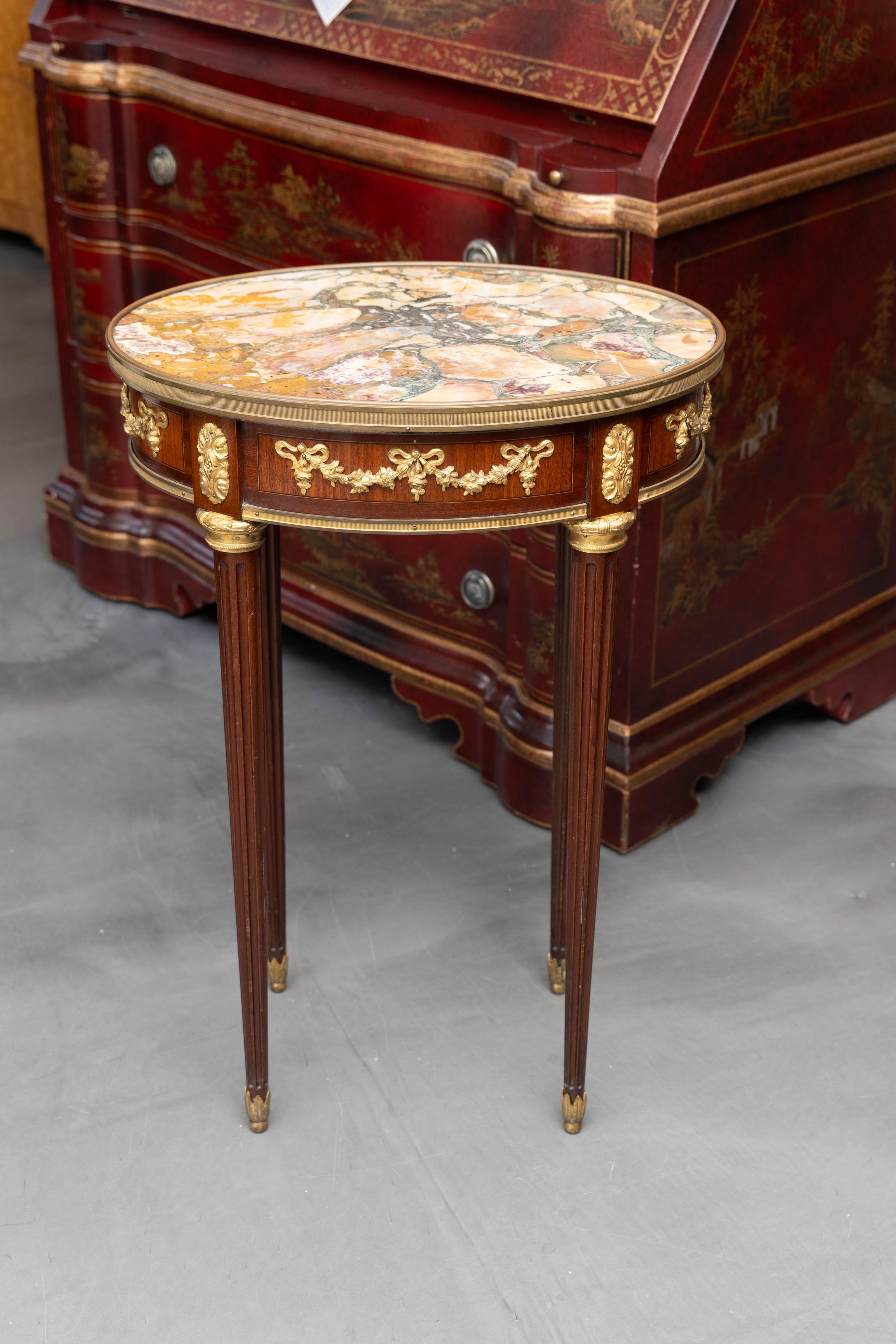 19th Century French Louis XVI Style End Table with Gilt Bronze Mounts In Good Condition For Sale In WEST PALM BEACH, FL