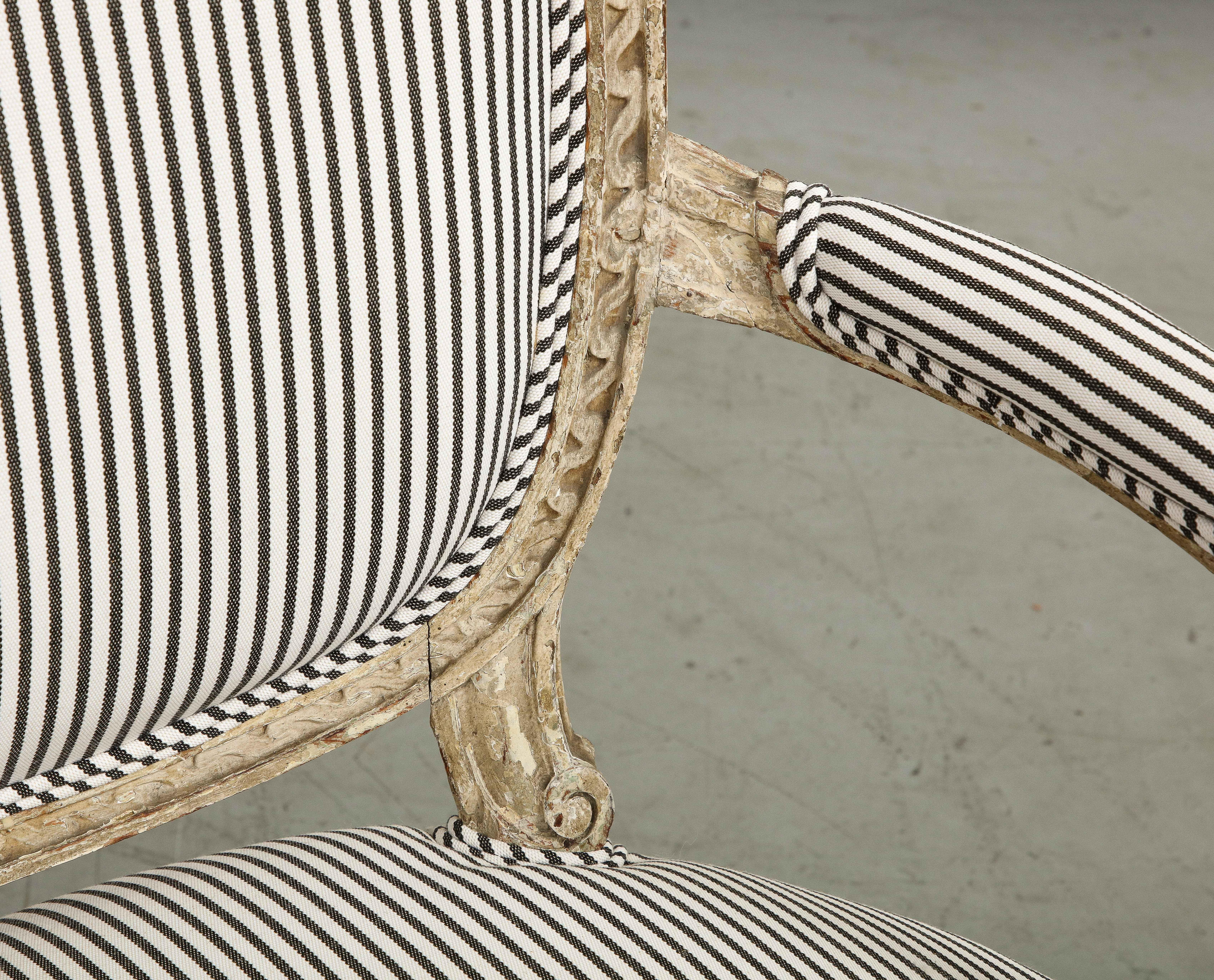 19th Century French Louis XVI Style Fauteuil Chair in Striped Linen Upholstery For Sale 10