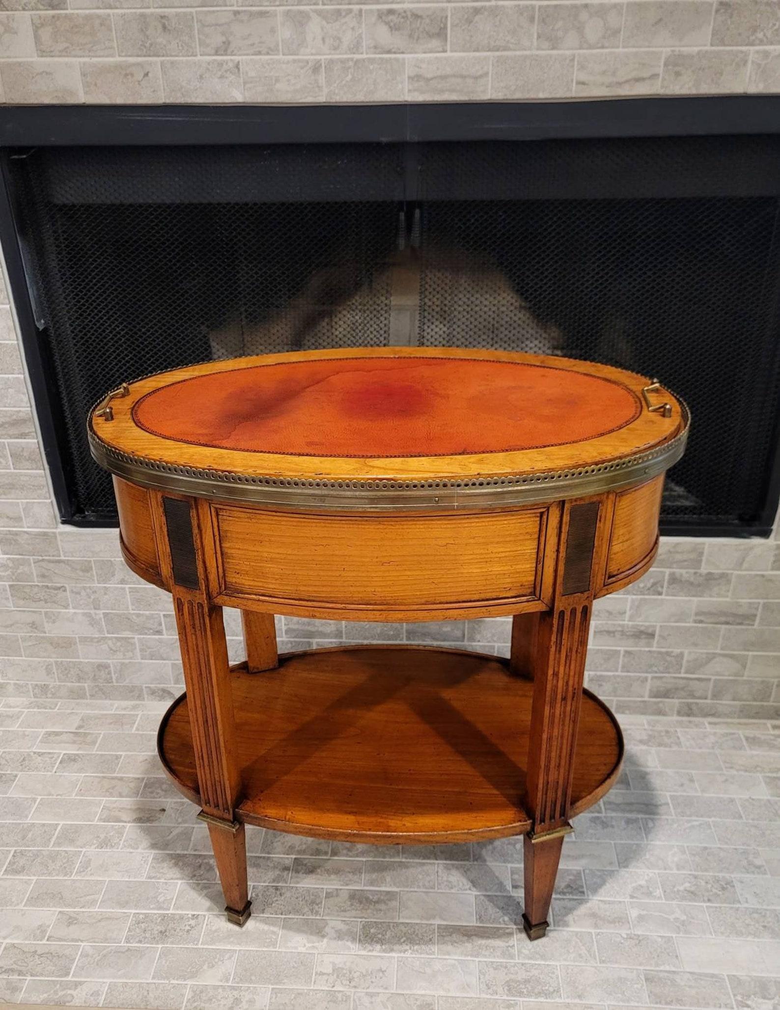 19th Century French Louis XVI Style Fruitwood Tray-Top Side Table For Sale 3