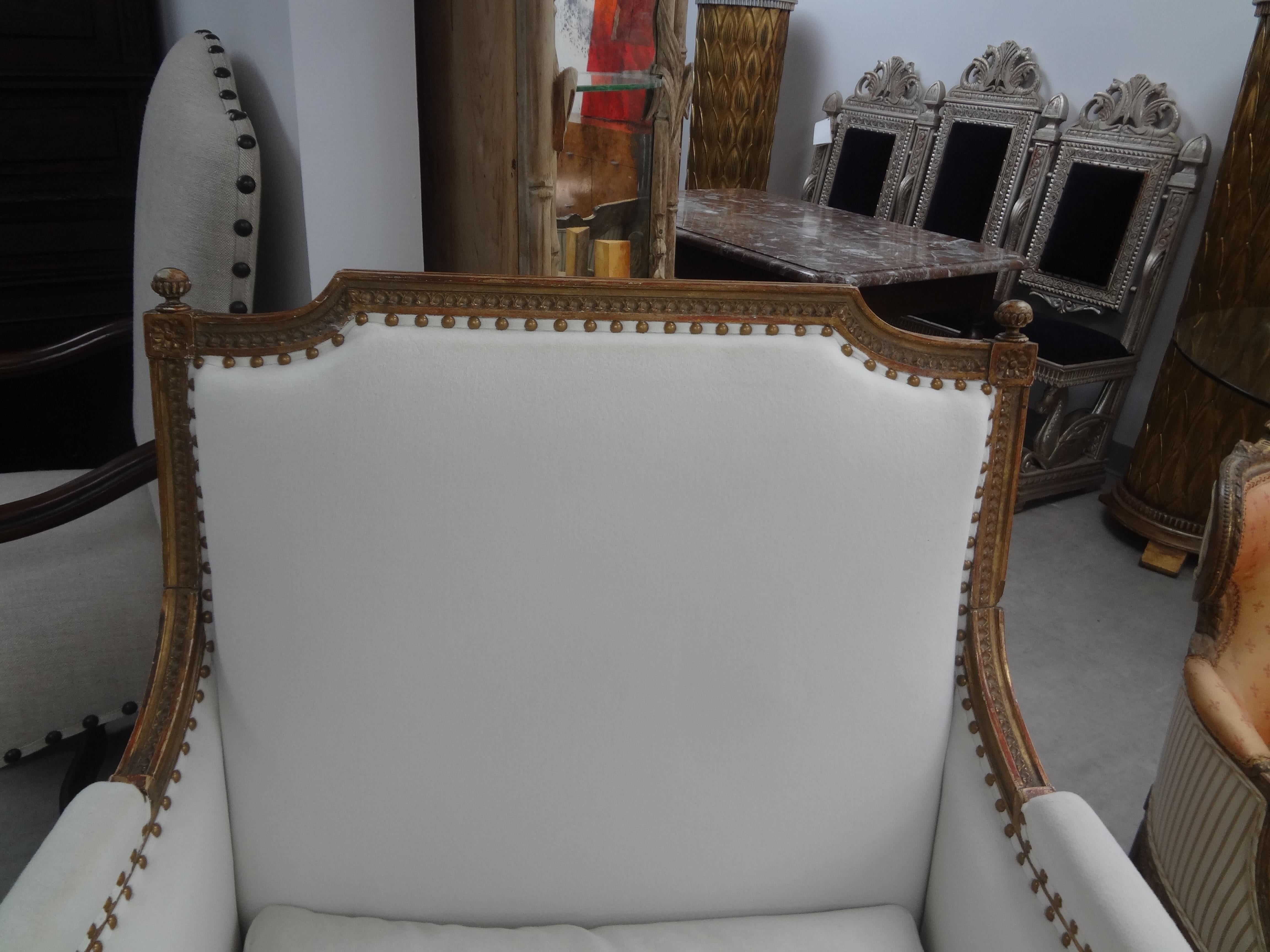 19th Century French Louis XVI Style Giltwood Marquise or Bergere In Good Condition For Sale In Houston, TX