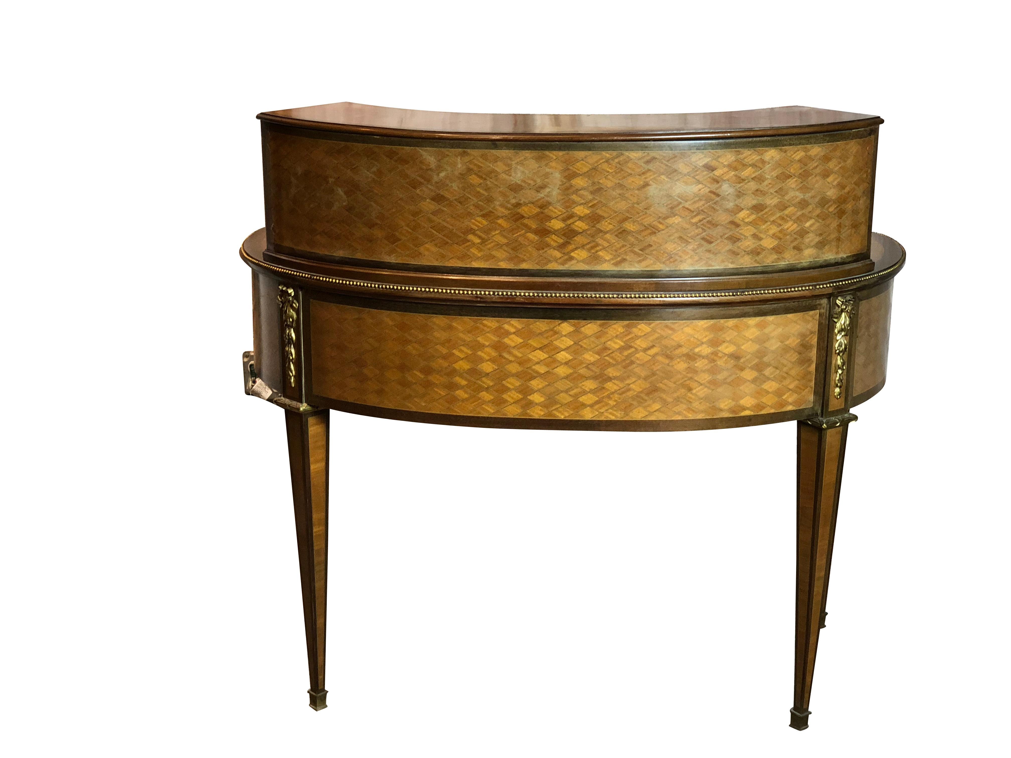 19th Century French Louis XVI Style Kidney Shaped Desk In Excellent Condition In Los Angeles, CA