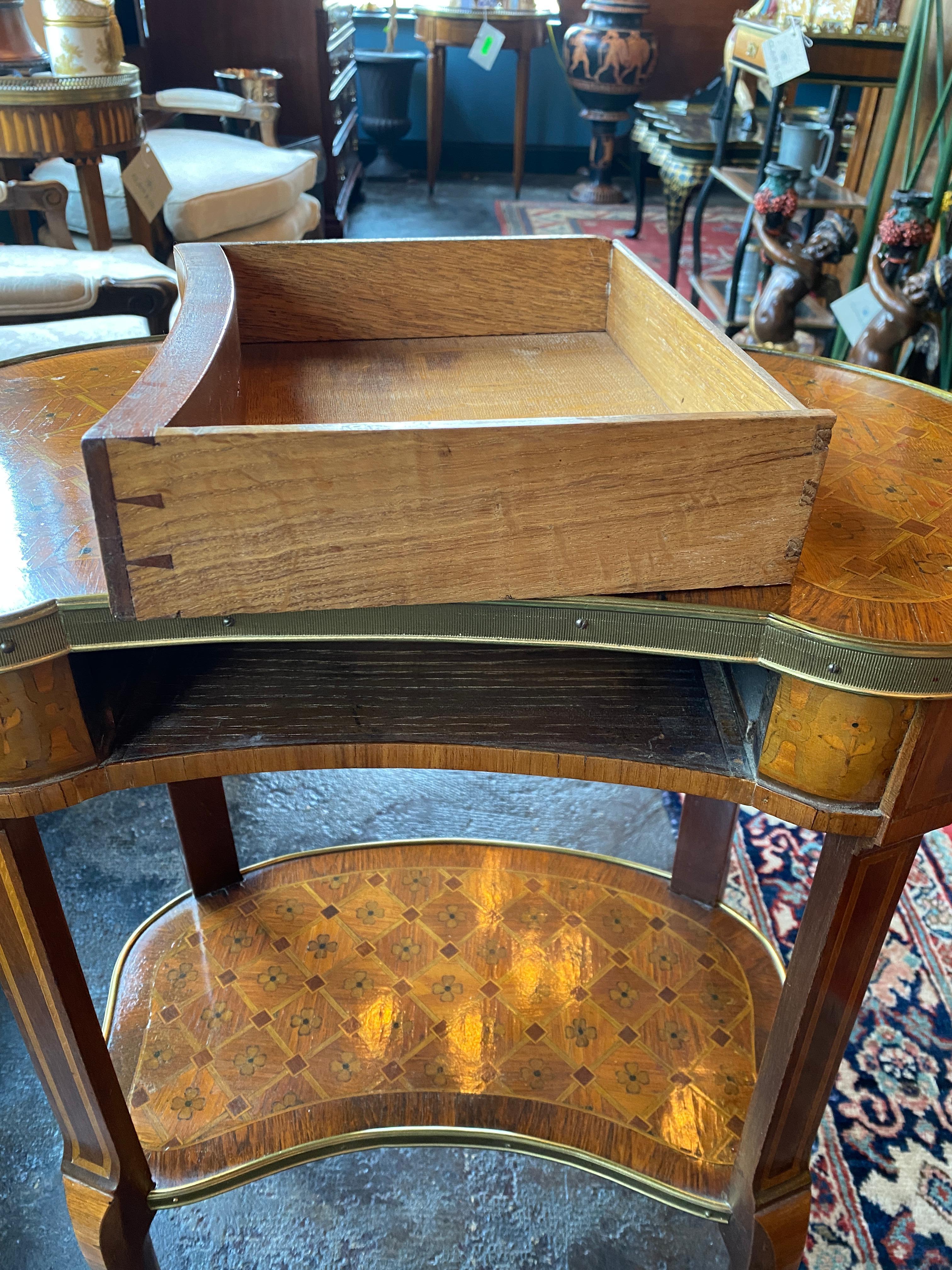 19th Century French Louis XVI Style Kidney Side Table In Good Condition In Nashville, TN