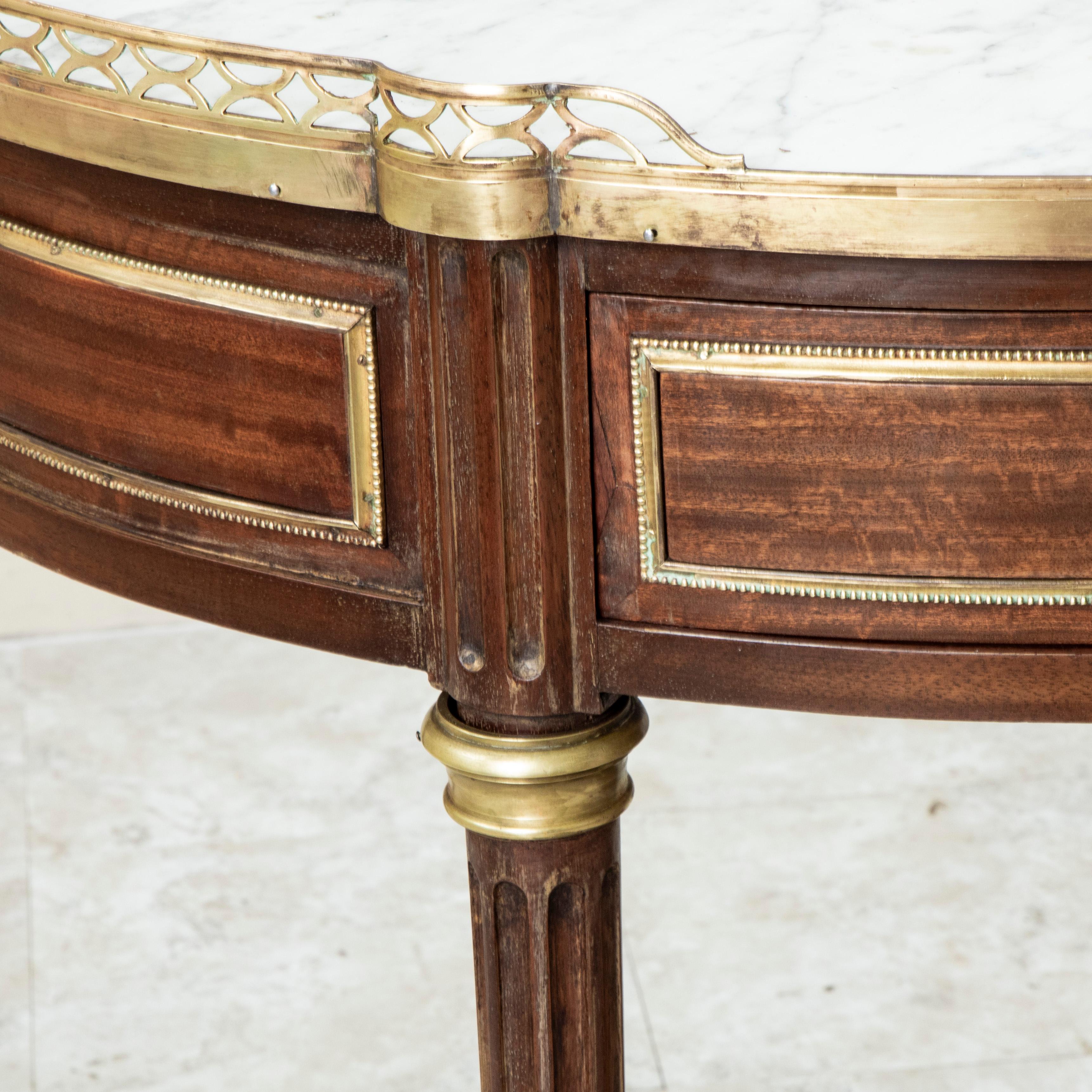 Console Demi-Lune en acajou de style Louis XVI du 19ème siècle, plateau en marbre 4