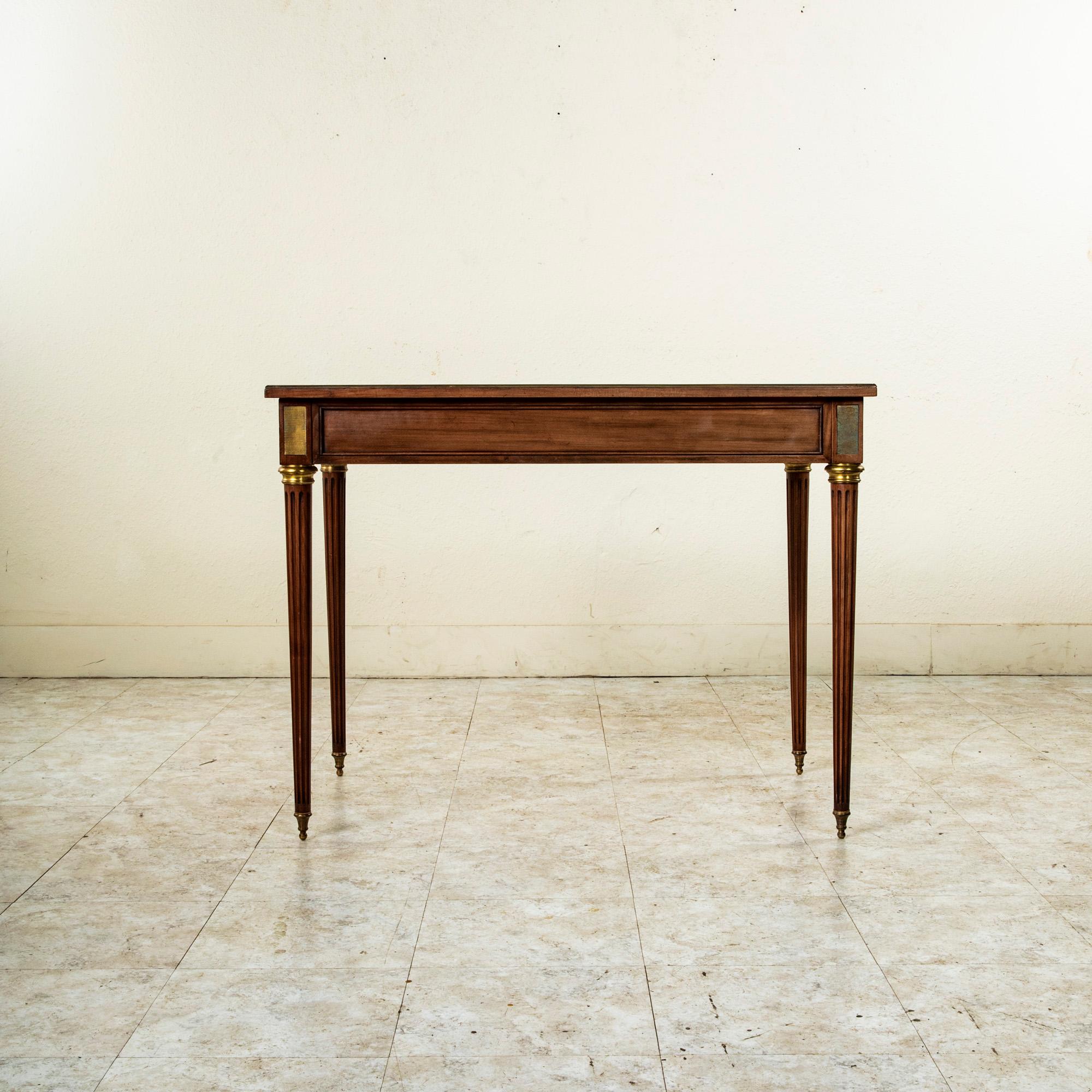 19th Century French Louis XVI Style Mahogany Desk, Writing Table, Leather Top For Sale 2