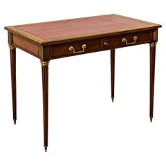 Bureau en acajou de style Louis XVI du 19ème siècle, table à écrire, plateau en cuir