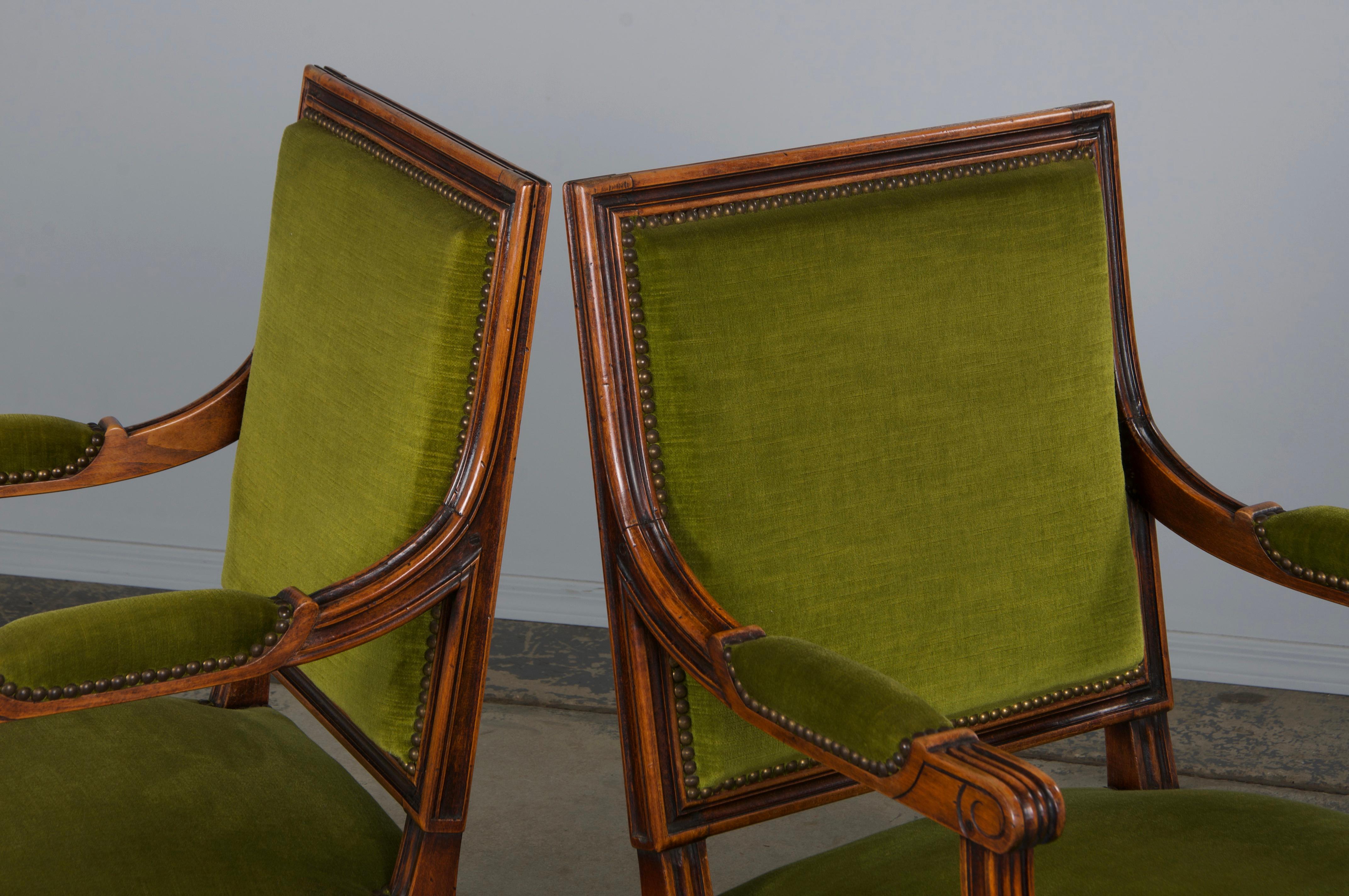 19th Century French Louis XVI Style Maple Armchairs in Green Velvet - A Pair For Sale 10