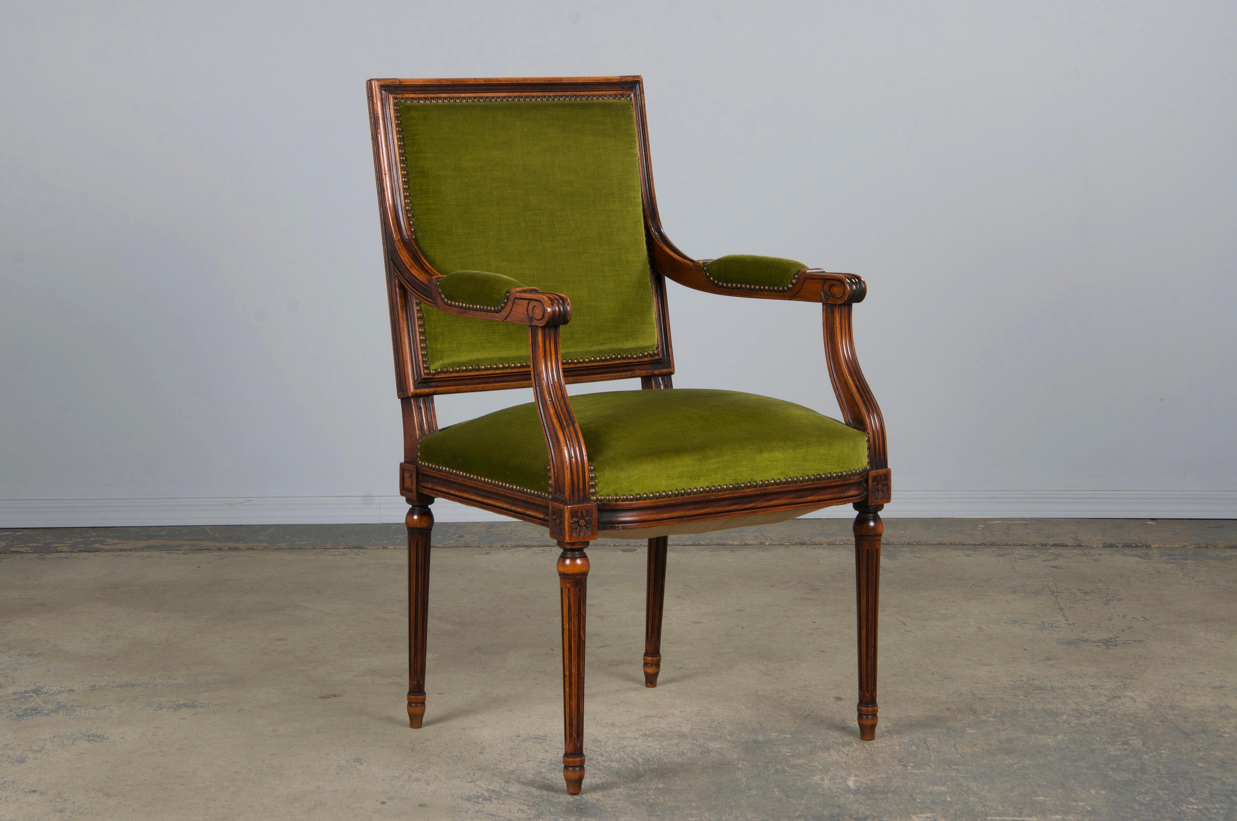 19th Century French Louis XVI Style Maple Armchairs in Green Velvet - A Pair For Sale 2