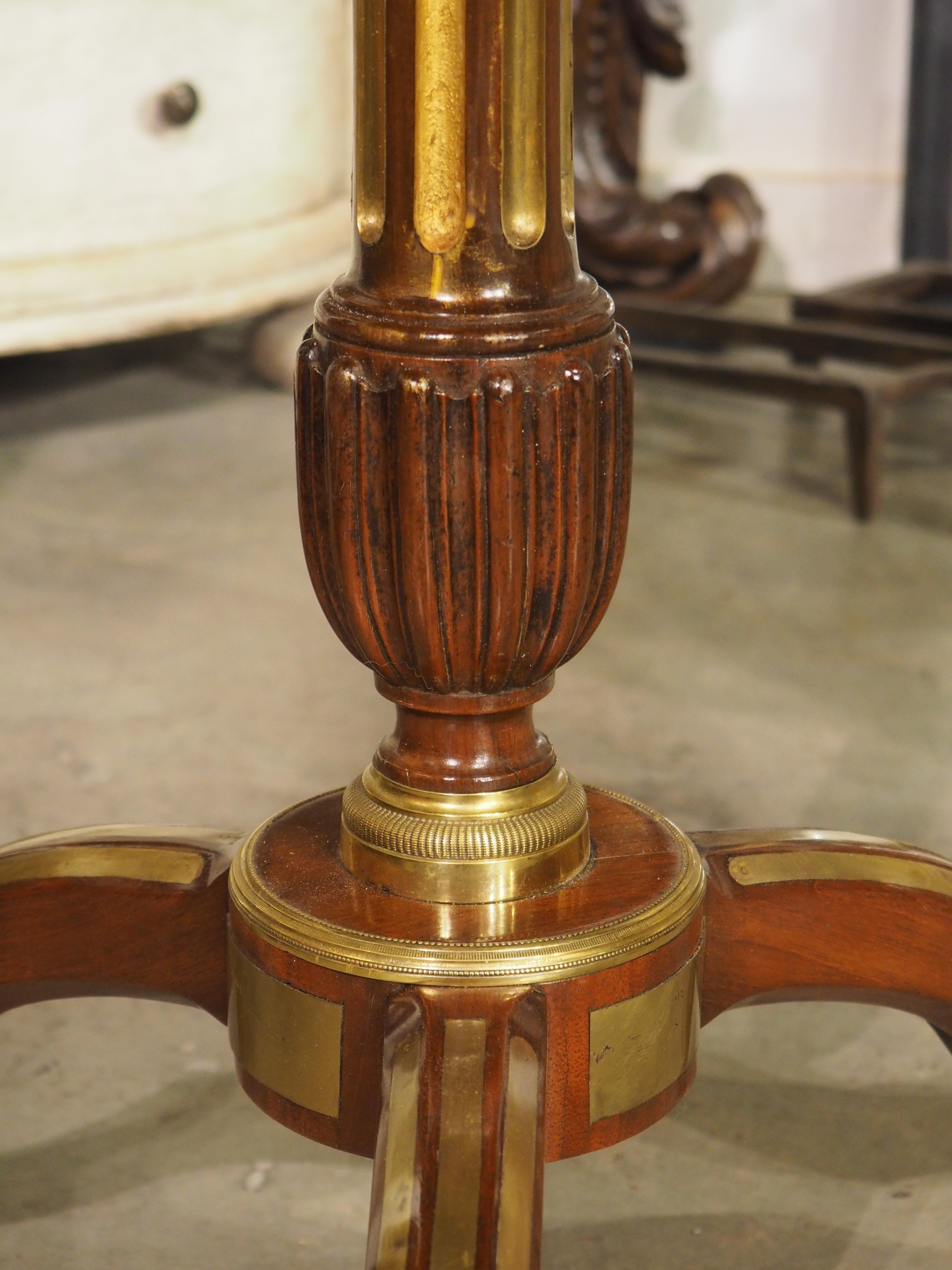 Table à Gueridon du 19ème siècle de style Louis XVI en marbre Circa 1880 Bon état - En vente à Dallas, TX