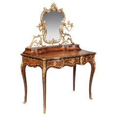 Französischer Kommodentisch aus Goldbronze und Tulpenholz im Louis-XVI.-Stil des 19. Jahrhunderts von Sormani