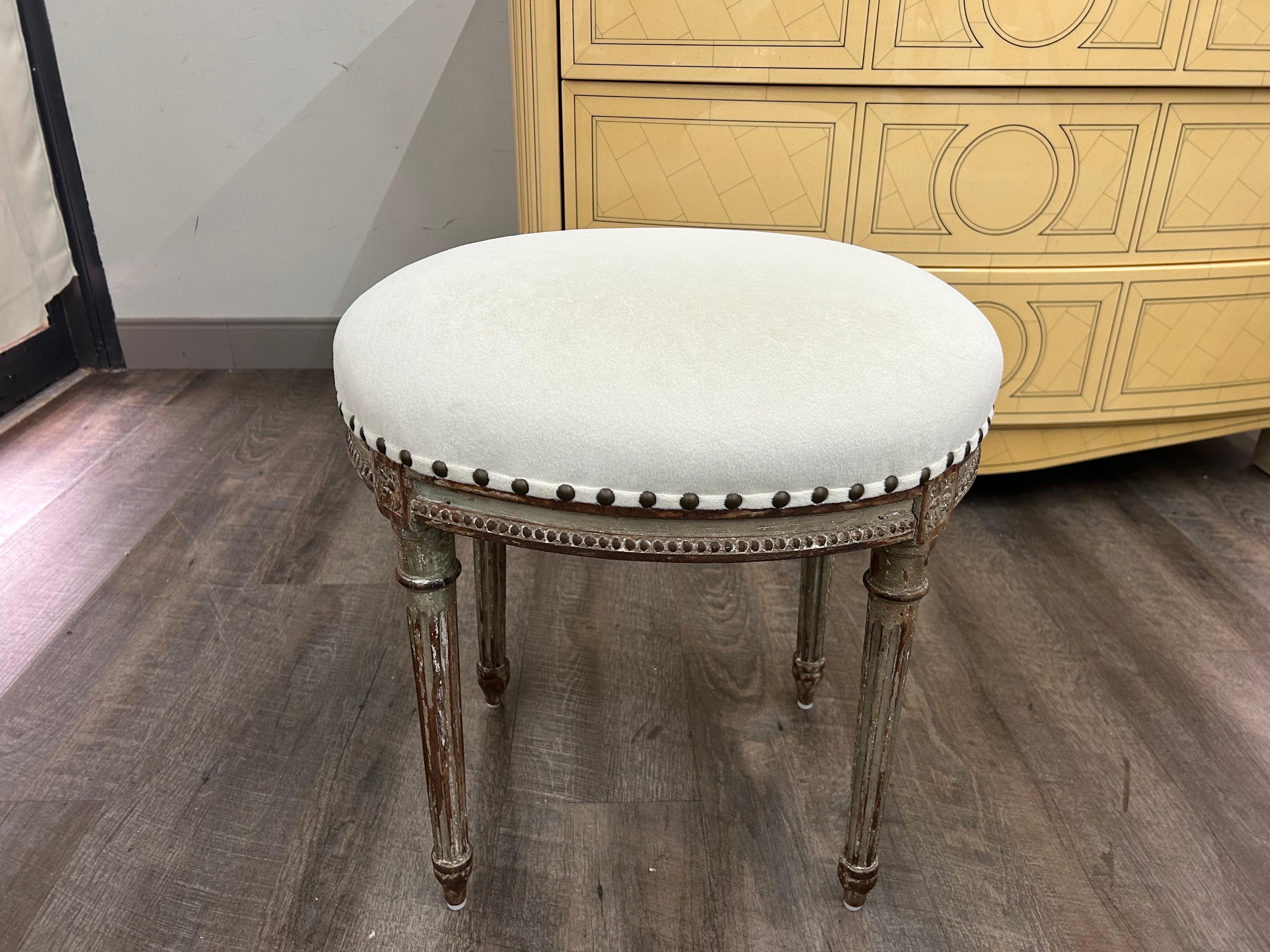 Otomana francesa del siglo XIX estilo Luis XVi Luis XVI en venta
