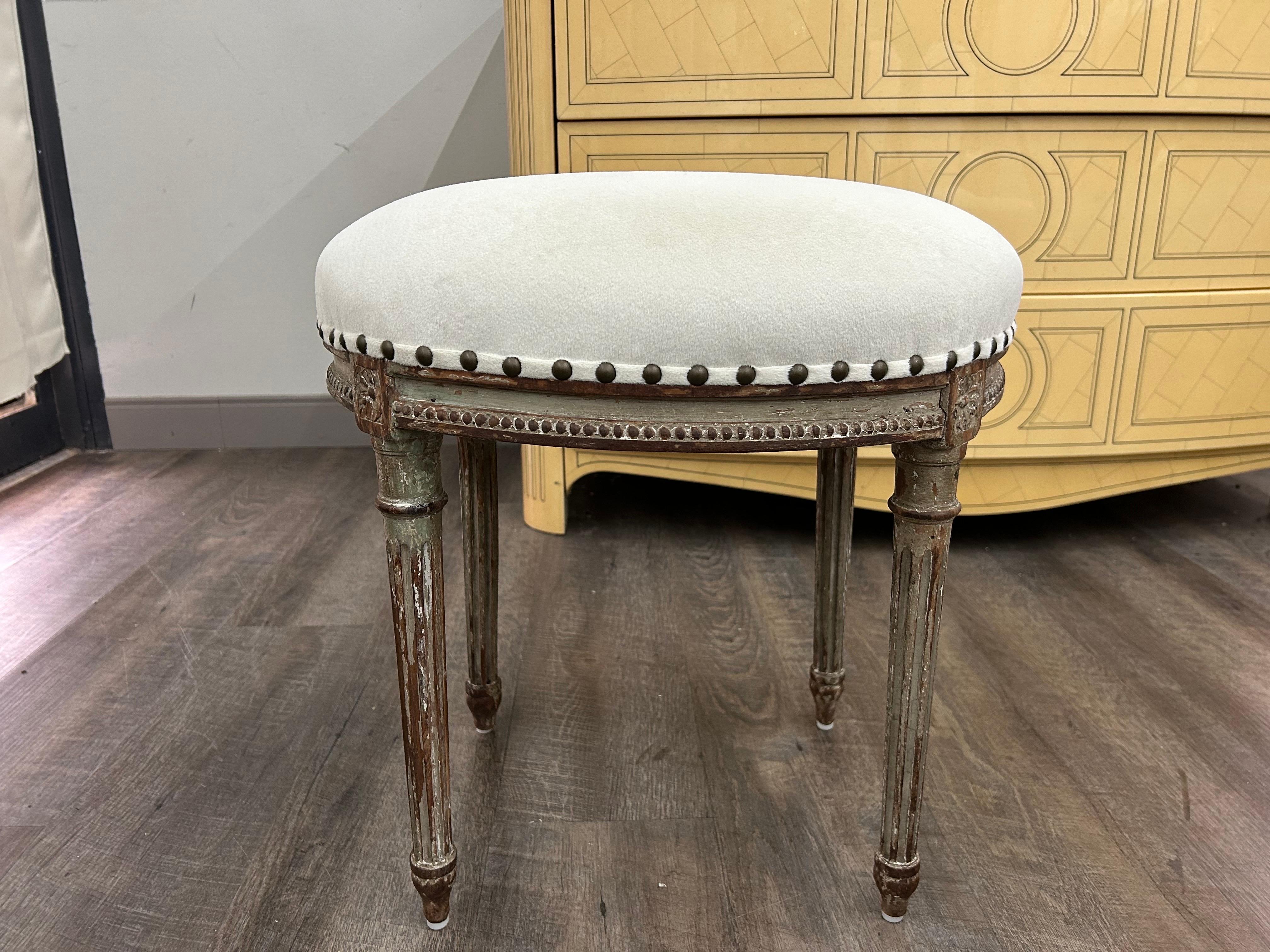 Otomana francesa del siglo XIX estilo Luis XVi en venta 2