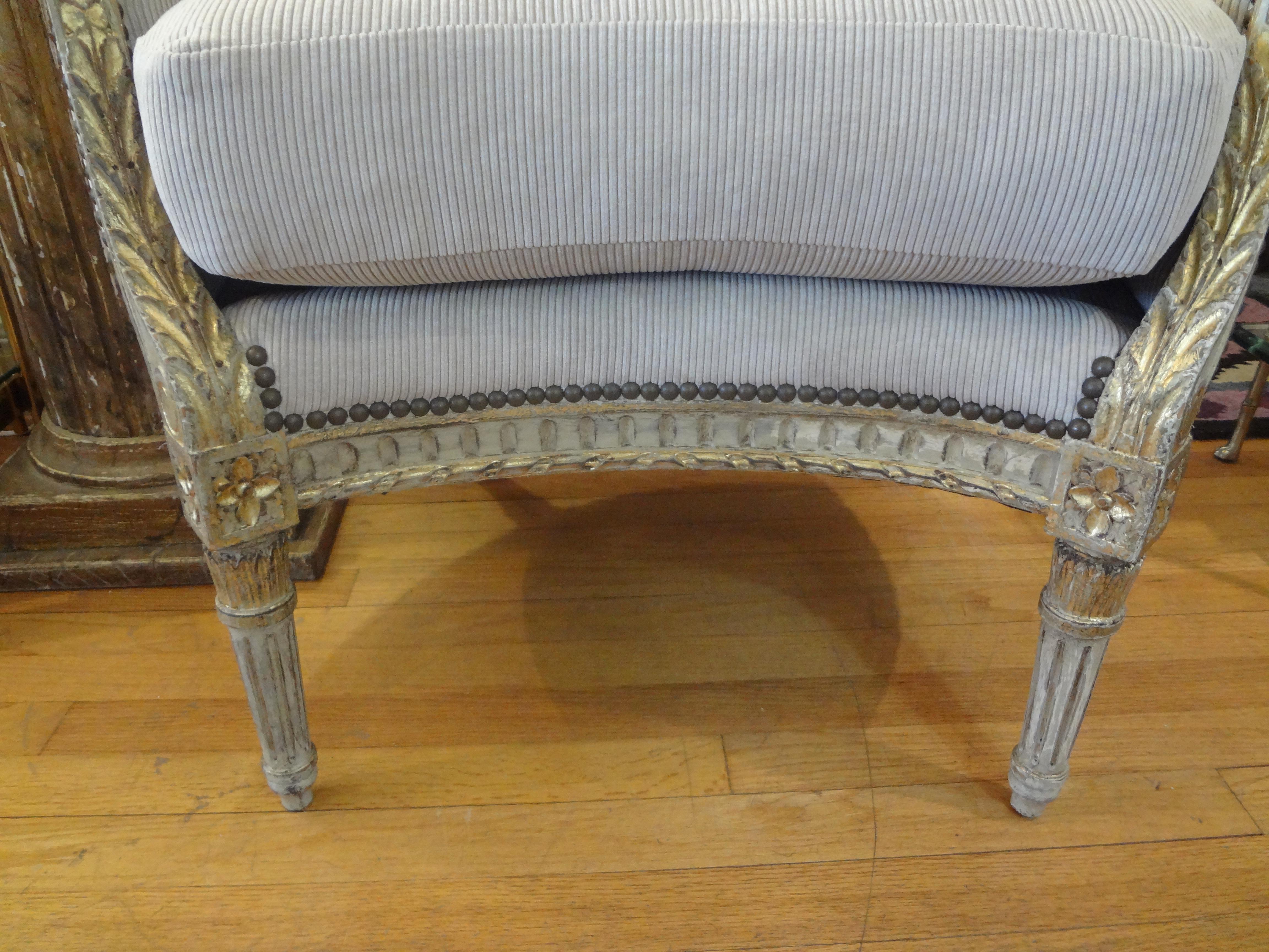 19th Century French Louis XVI Style Painted and Parcel-Gilt Bergère In Good Condition In Houston, TX