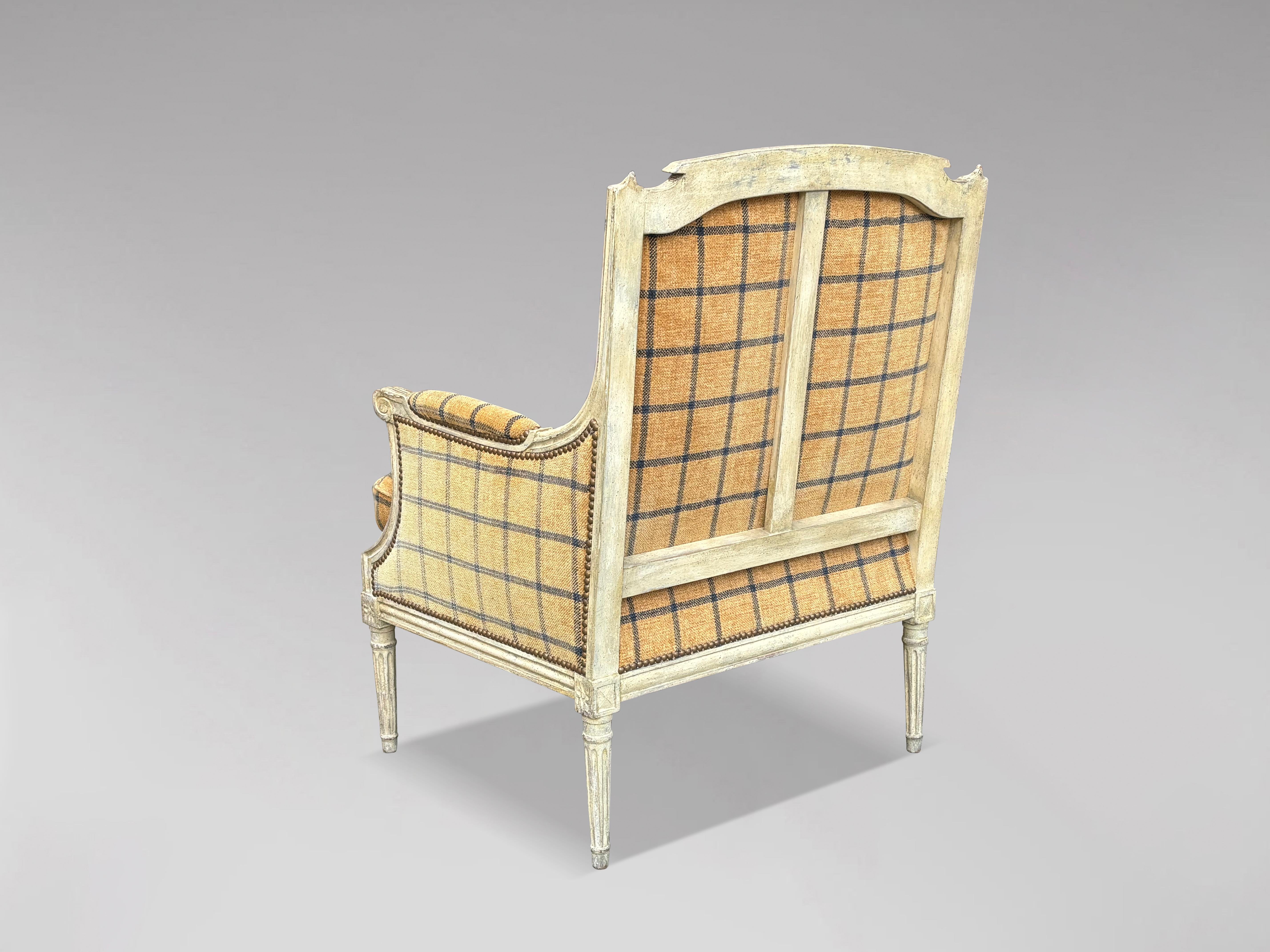 19th Century French Louis XVI Style Painted Bergère Armchair For Sale 3
