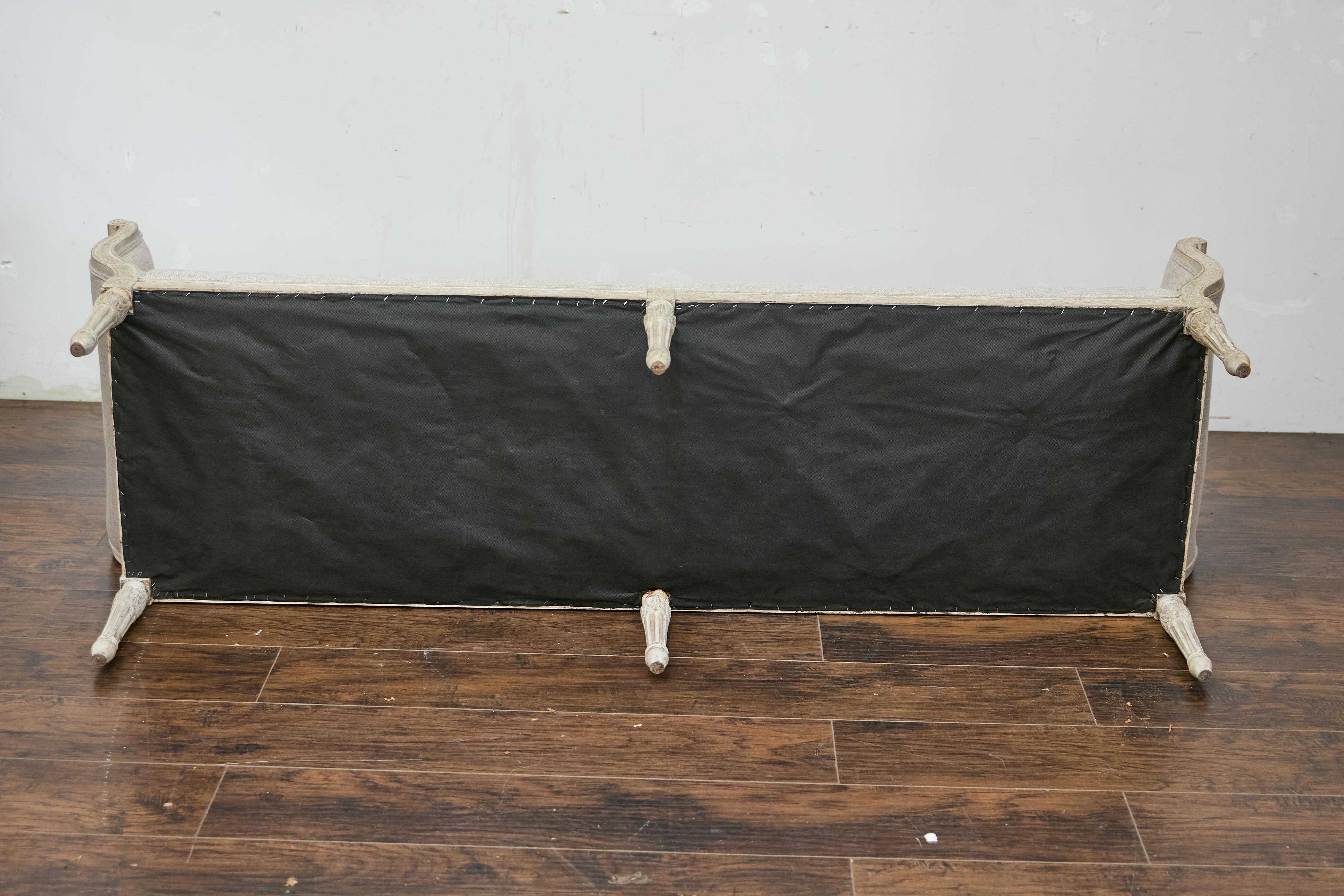 19th Century French Louis XVI Style Painted Daybed with Foliage Carving For Sale 2
