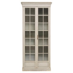 Zweitüriges französisches Bücherregal aus Kiefernholz im Louis-XVI.-Stil des 19. Jahrhunderts, Paned-Glas