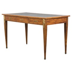 Bureau français du 19ème siècle de style Louis XVI en bois de citronnier avec vinyle vert