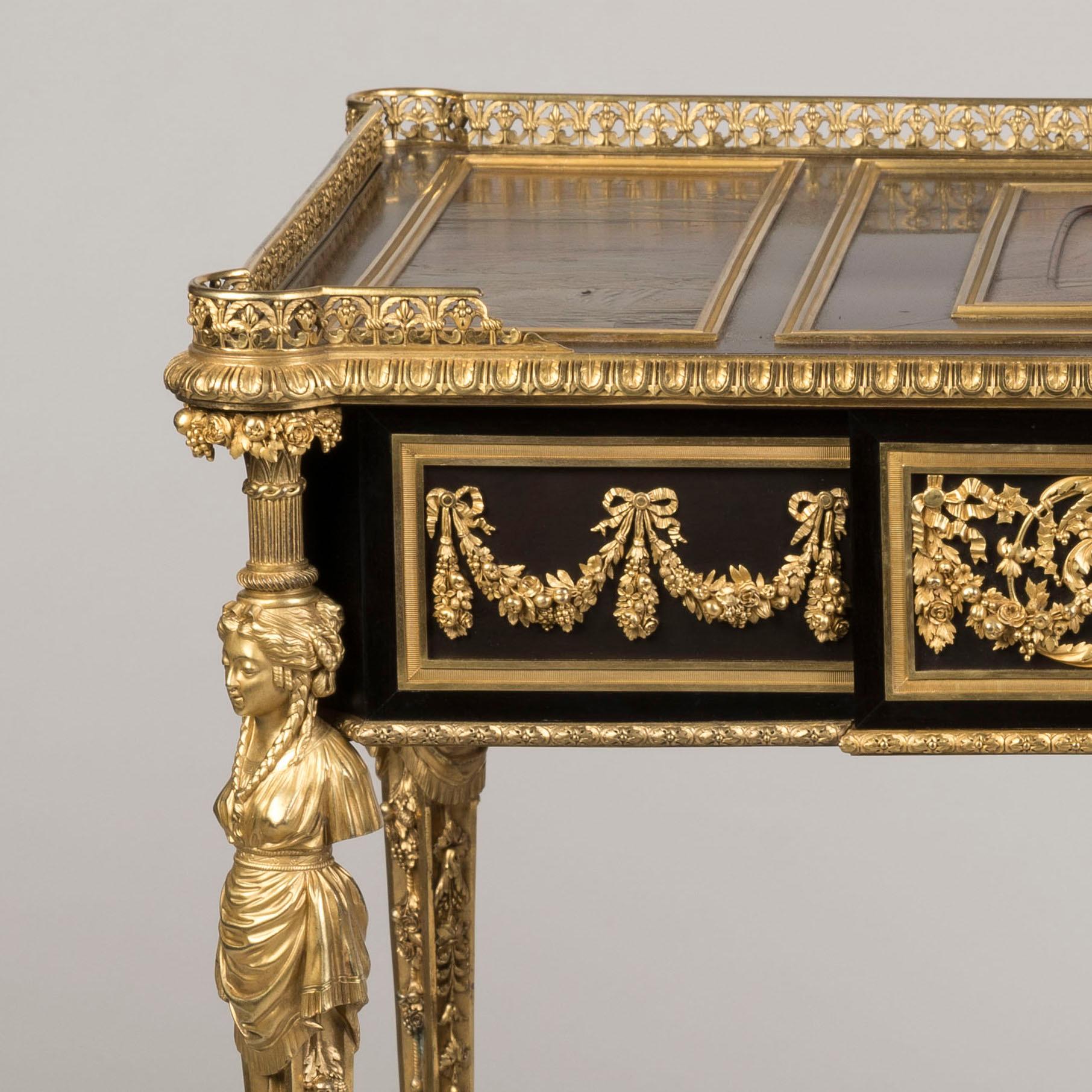 Table française du 19ème siècle de style Louis XVI par Henry Dasson avec panneaux en laque en vente 9