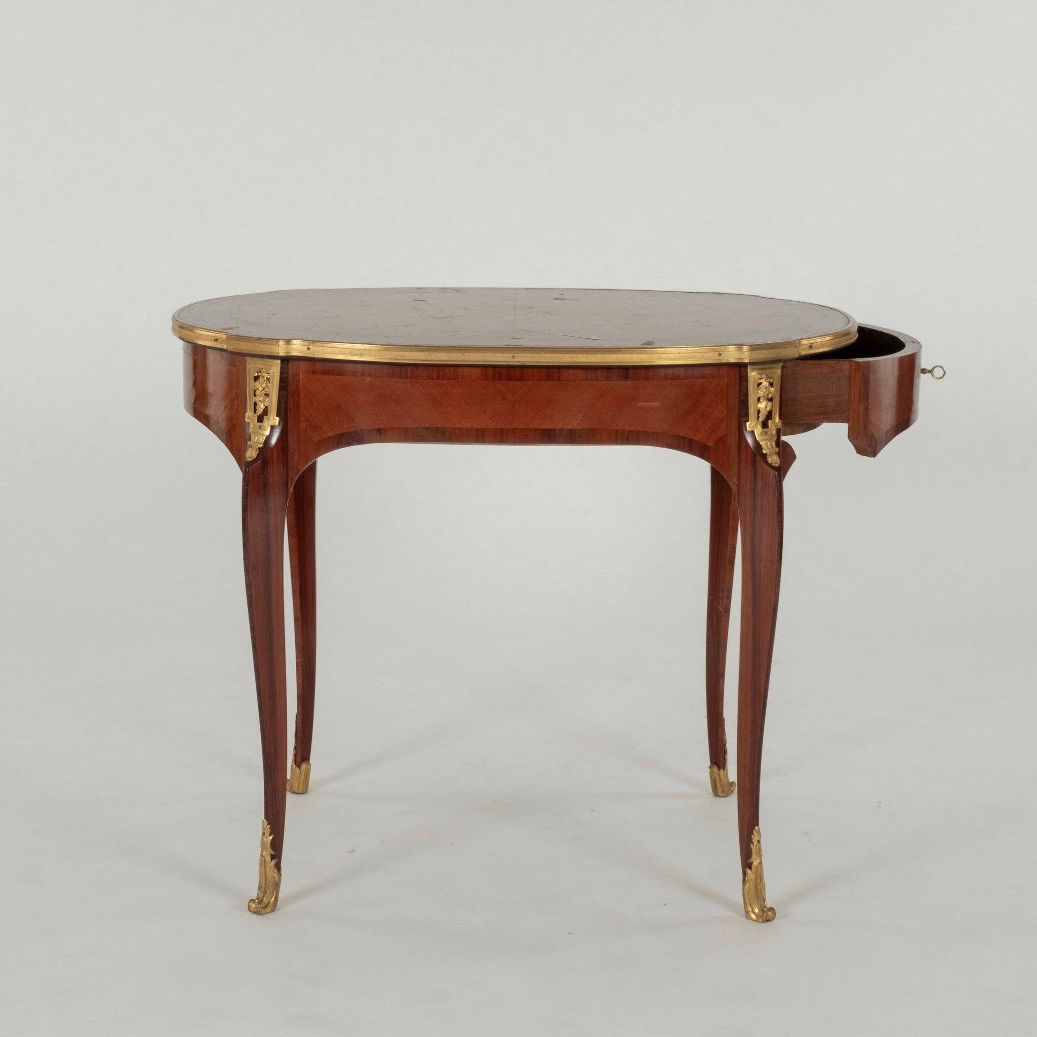 Mesa francesa del siglo XIX estilo Luis XVI Francés en venta