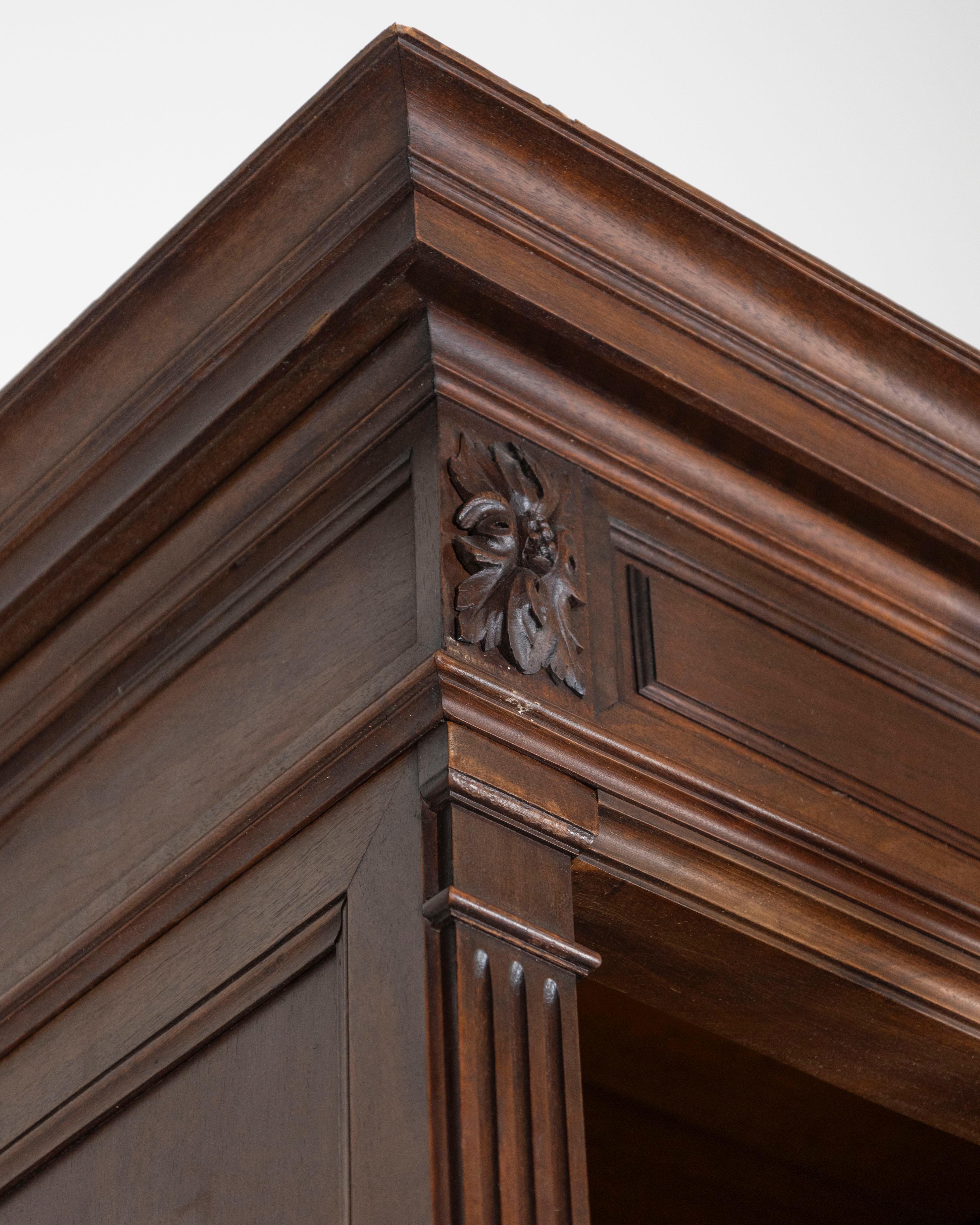 19th Century French Louis XVI Style Walnut 8-Door Bookcase For Sale 9