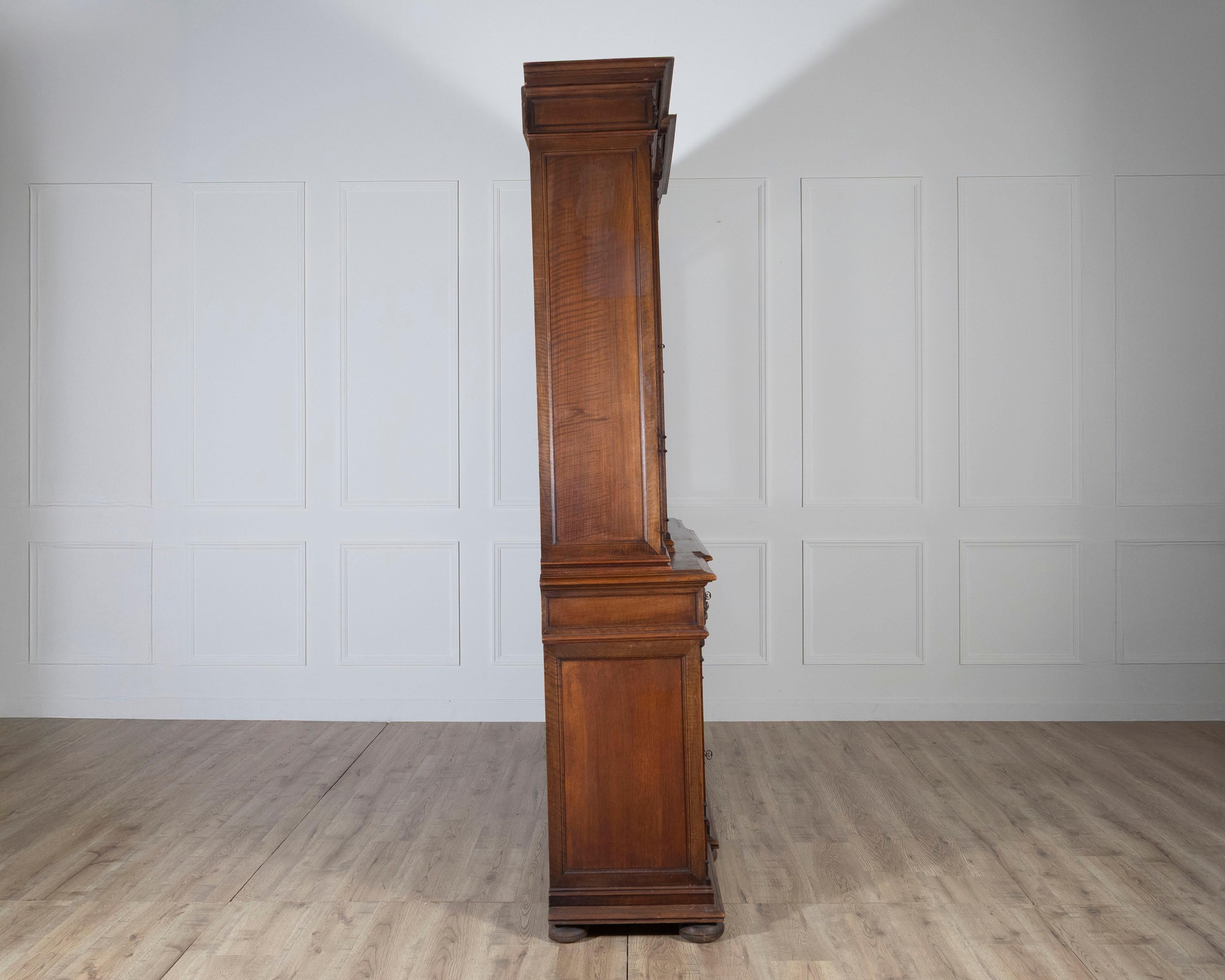 19th Century French Louis XVI Style Walnut 8-Door Bookcase For Sale 3
