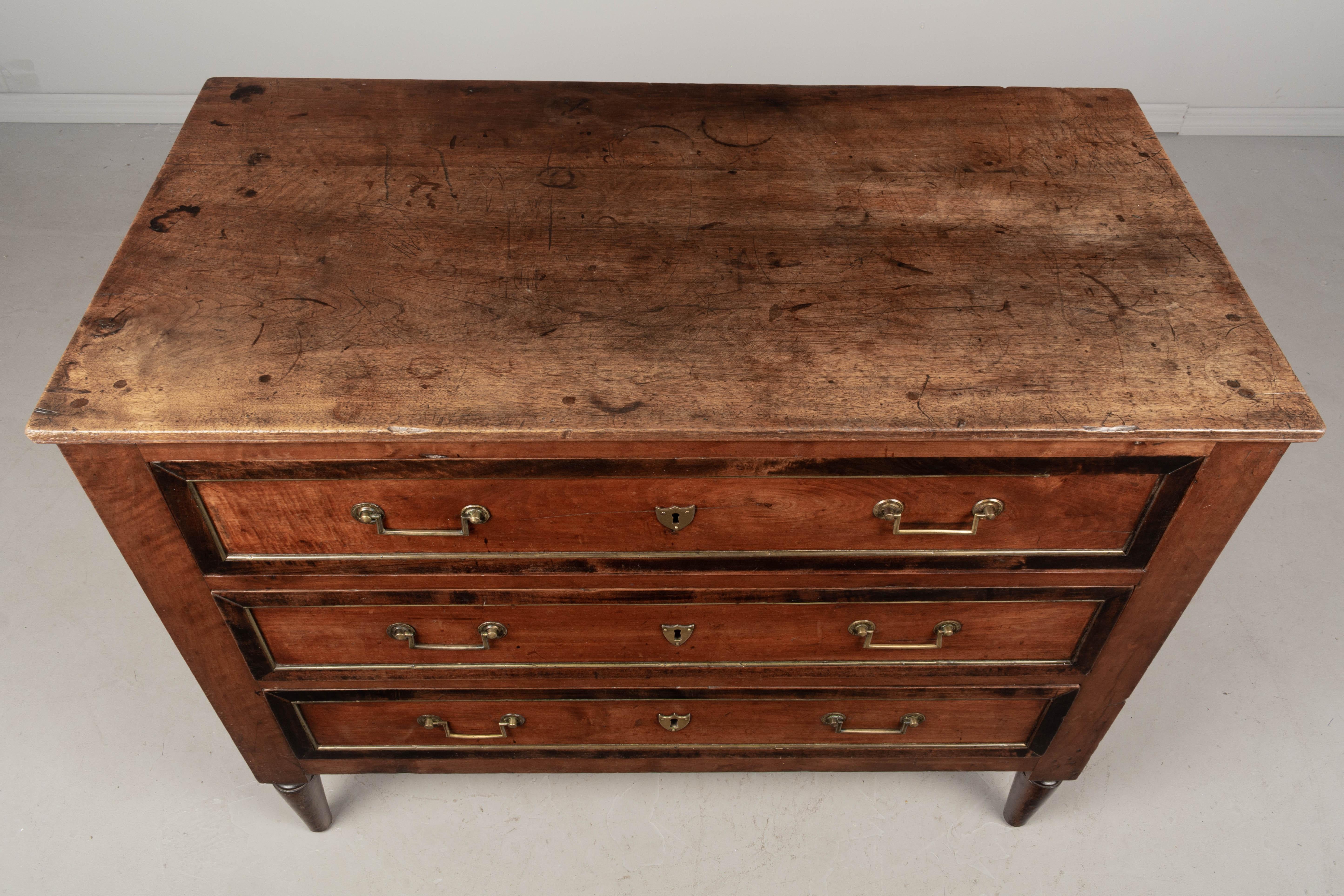 19th Century French Louis XVI Style Walnut Commode For Sale 5