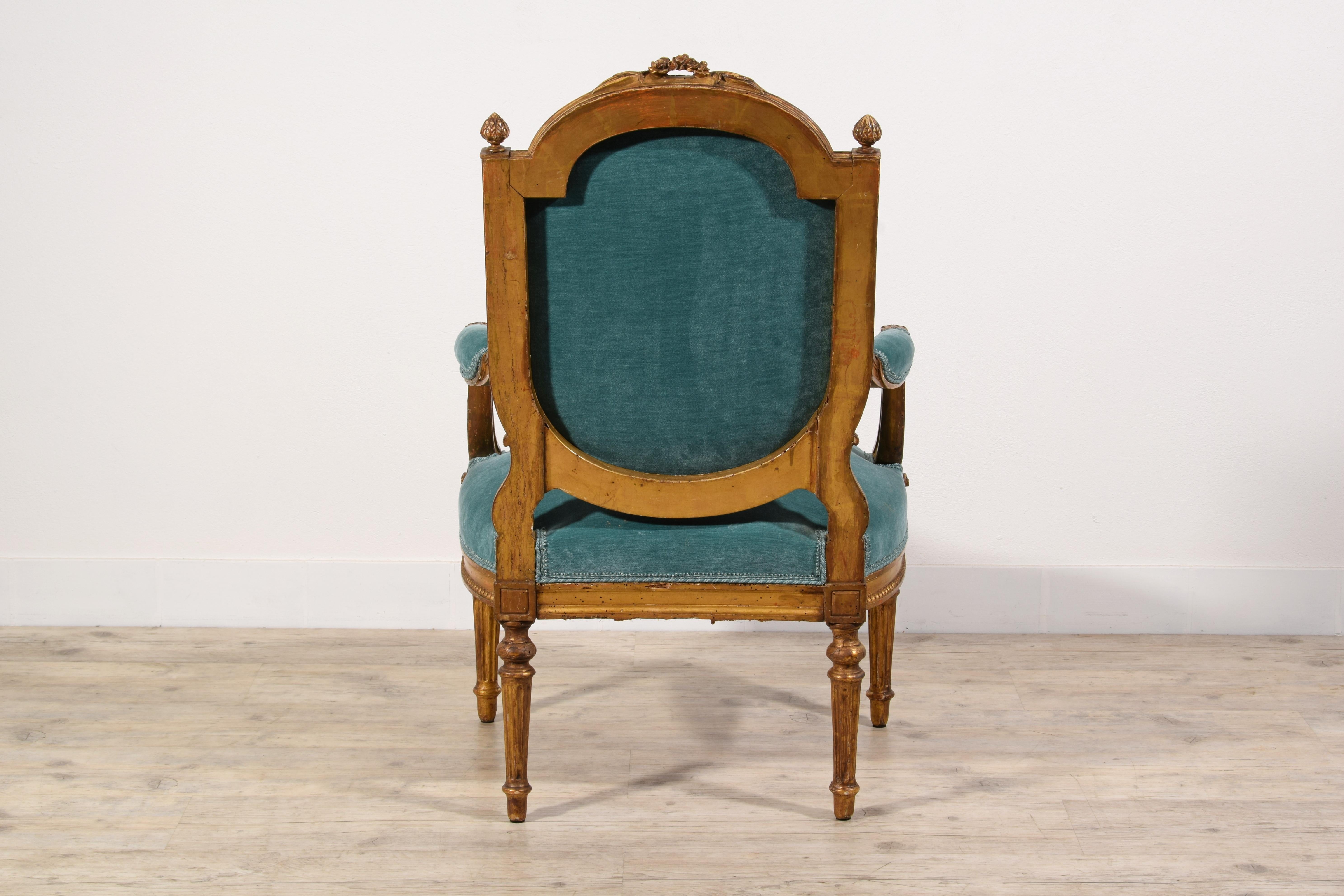 Poltrona in legno francese in stile Luigi XVI del XIX secolo in vendita 5